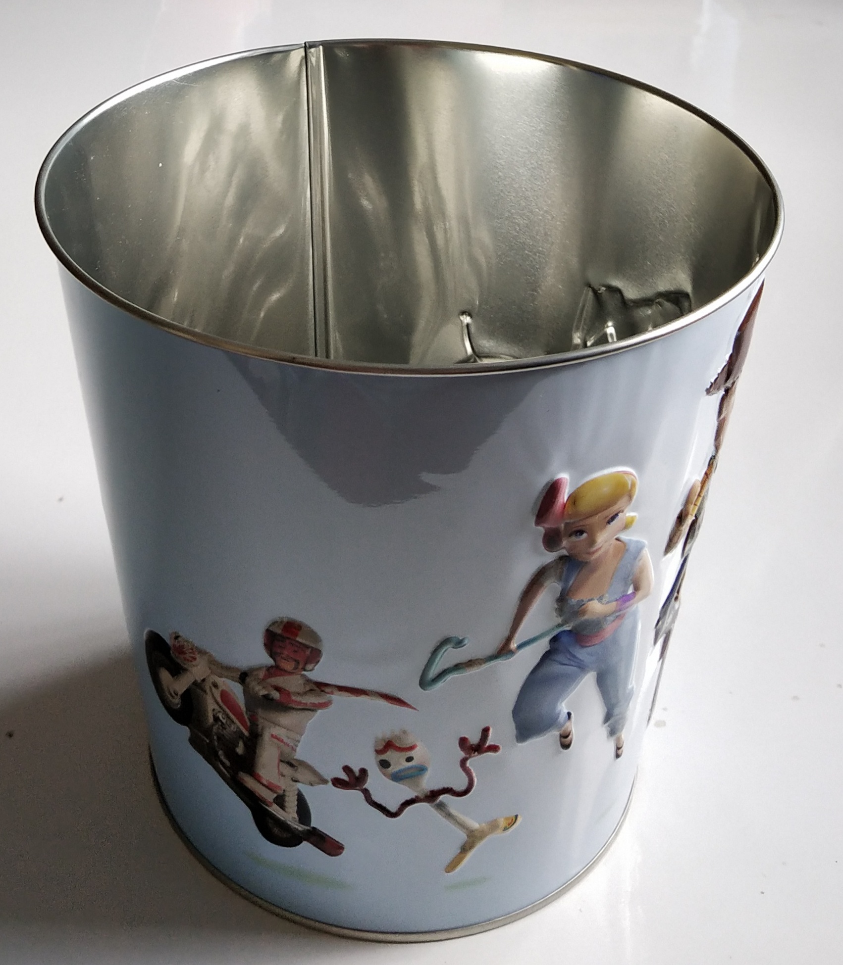 ของสะสมจากภาพยนต์อนิเมชั่น Disney Pixar , Toy Story4 ทอย สตอรี่ 4,ถังโลหะสีฟ้า ลายตัวละครในทอยสตอรี่ 4