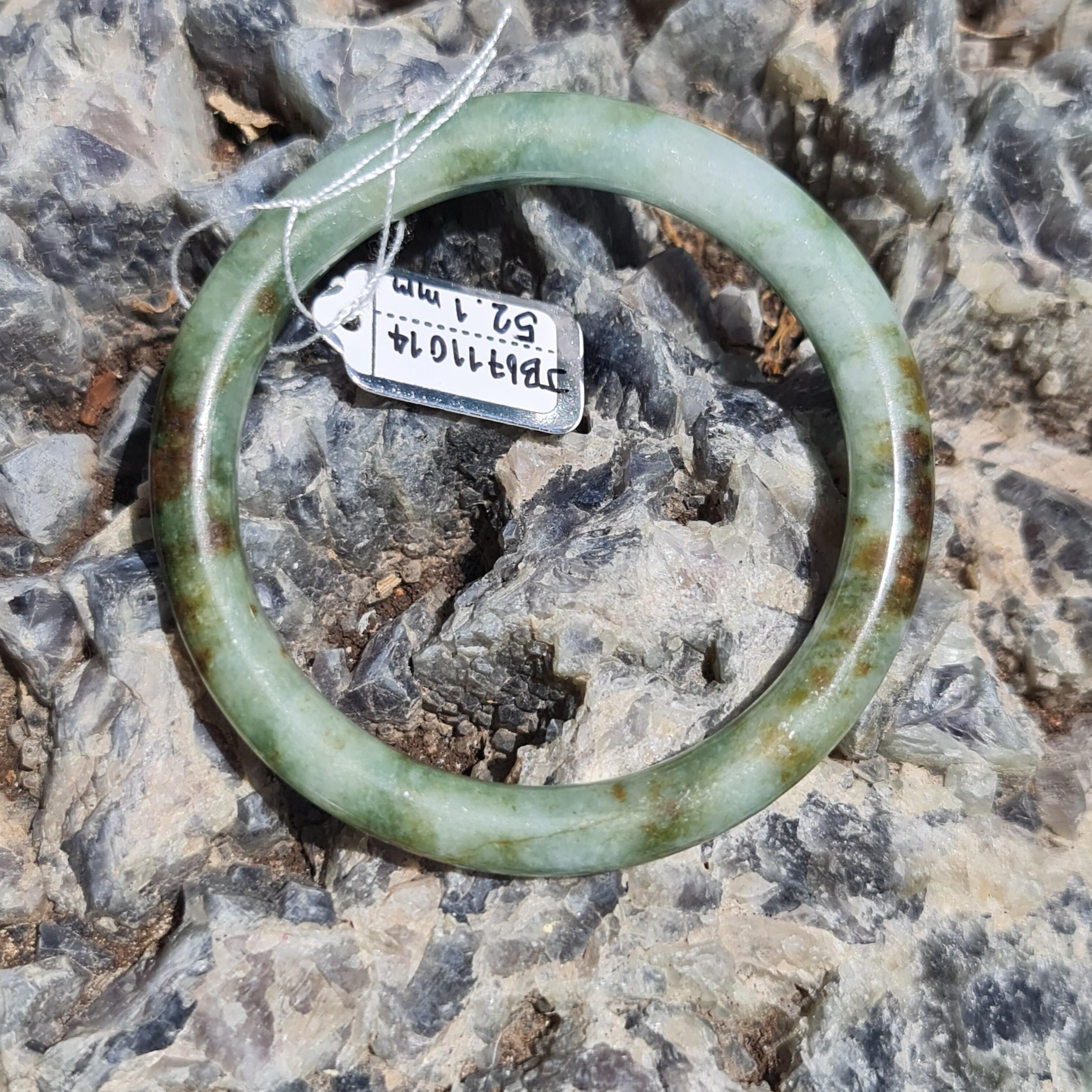JB6711014 หยก พม่า แท้ Jade กำไลหยก 52.1 มม. (Jadeite bracelet) พม่า (Myanmar)