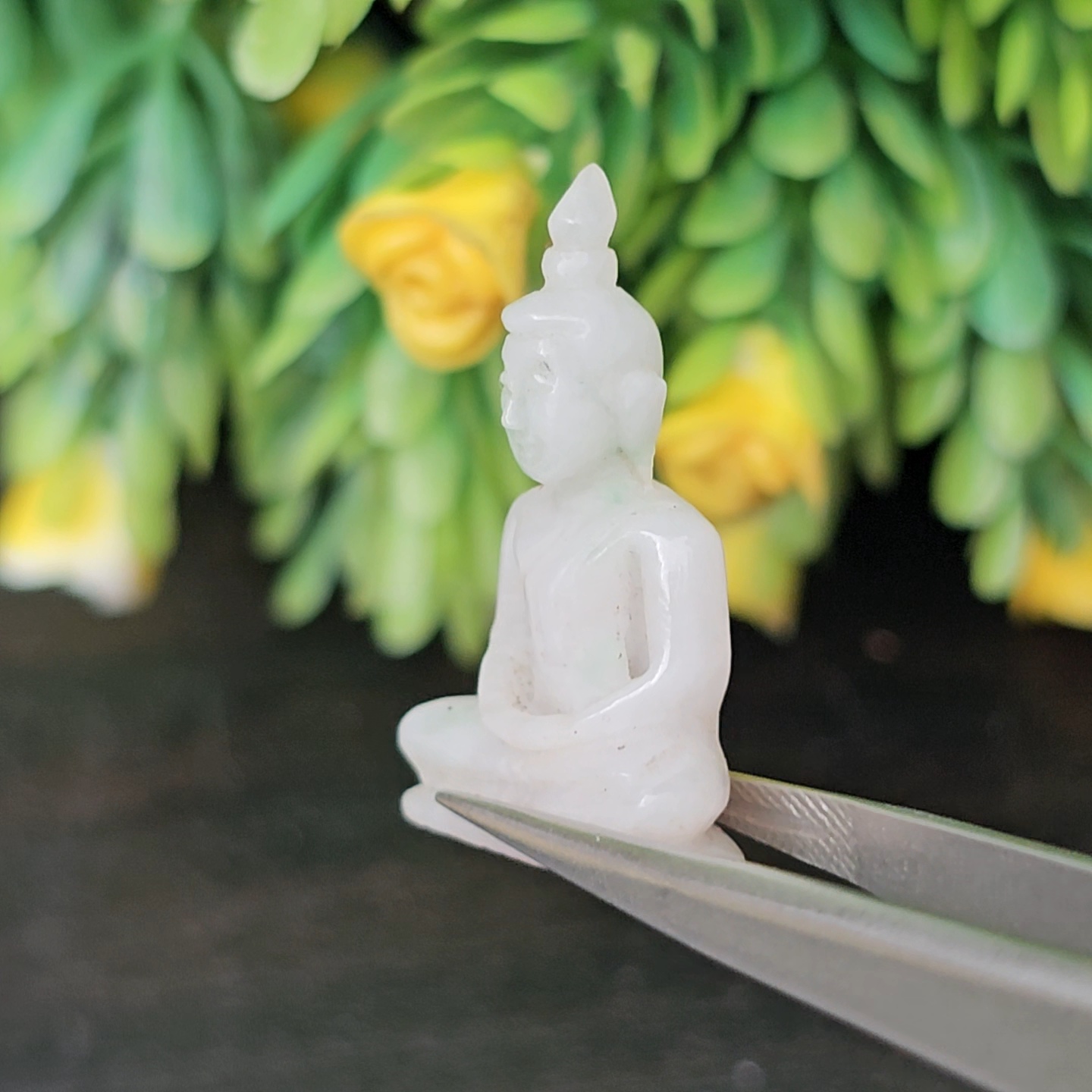 หยก แกะสลัก รูป พระ (Burmese jadeite) 18.46 กะรัต (cts.) หยก พม่า แท้