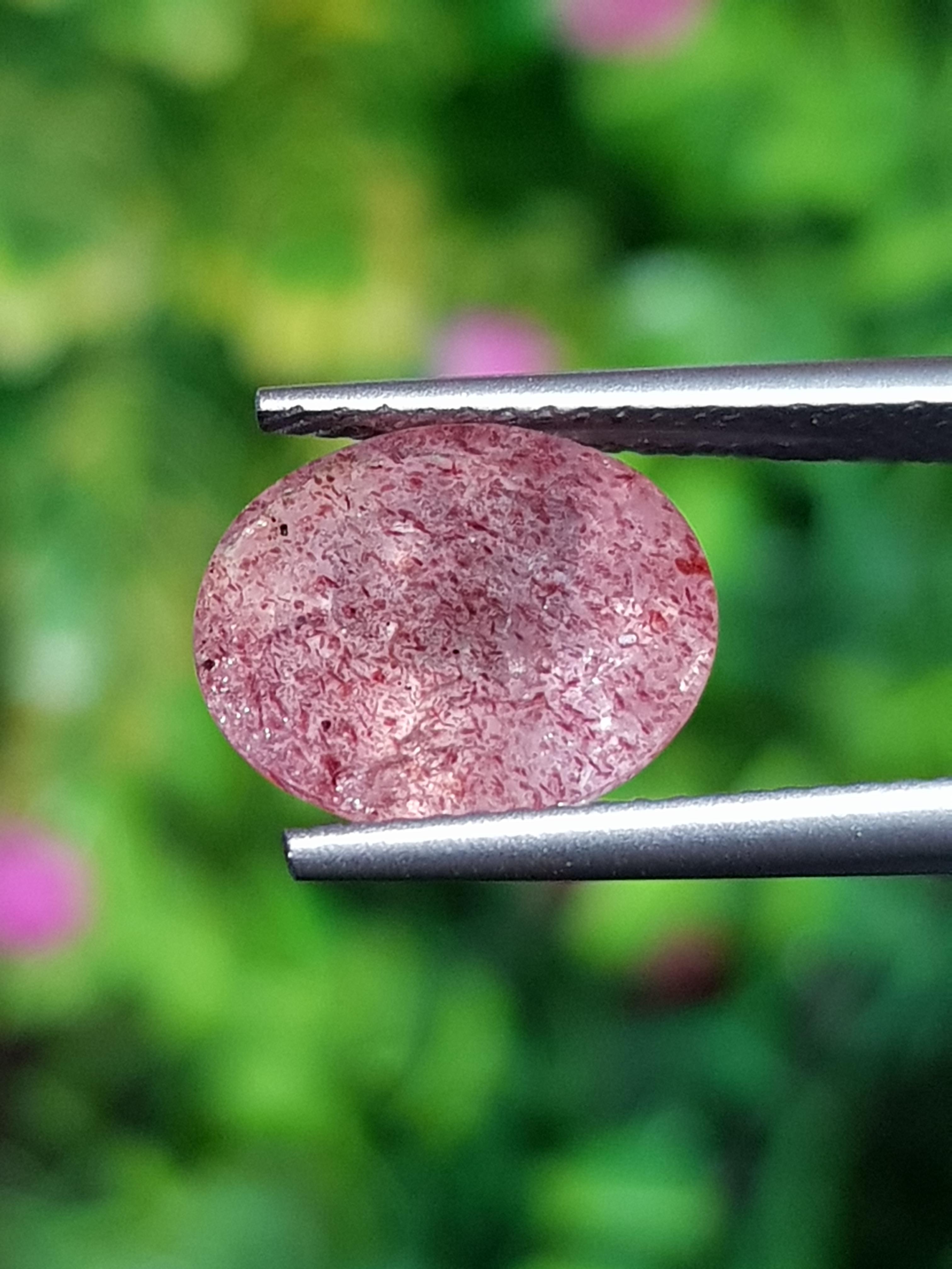 พลอย สตอเบอรี่ ควอตซ์ Strawberry Quartz 3.60 กะรัต (Cts.) พลอยแท้ อัญมณีมงคลประจําวันเกิด เครื่องประดับพลอย