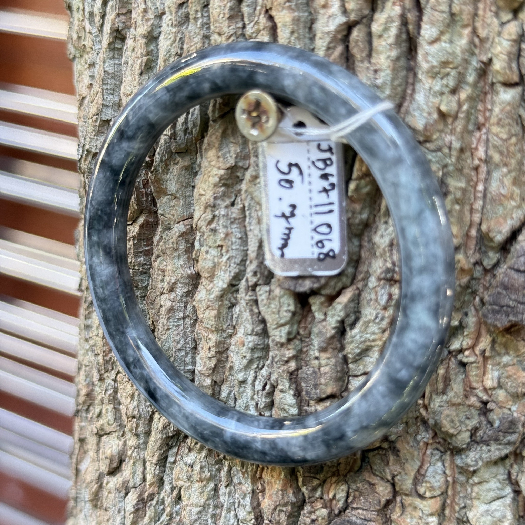 JB6711068 หยก พม่า แท้ Jade กำไลหยก 50.7 มม. (Jadeite bracelet) พม่า (Myanmar)