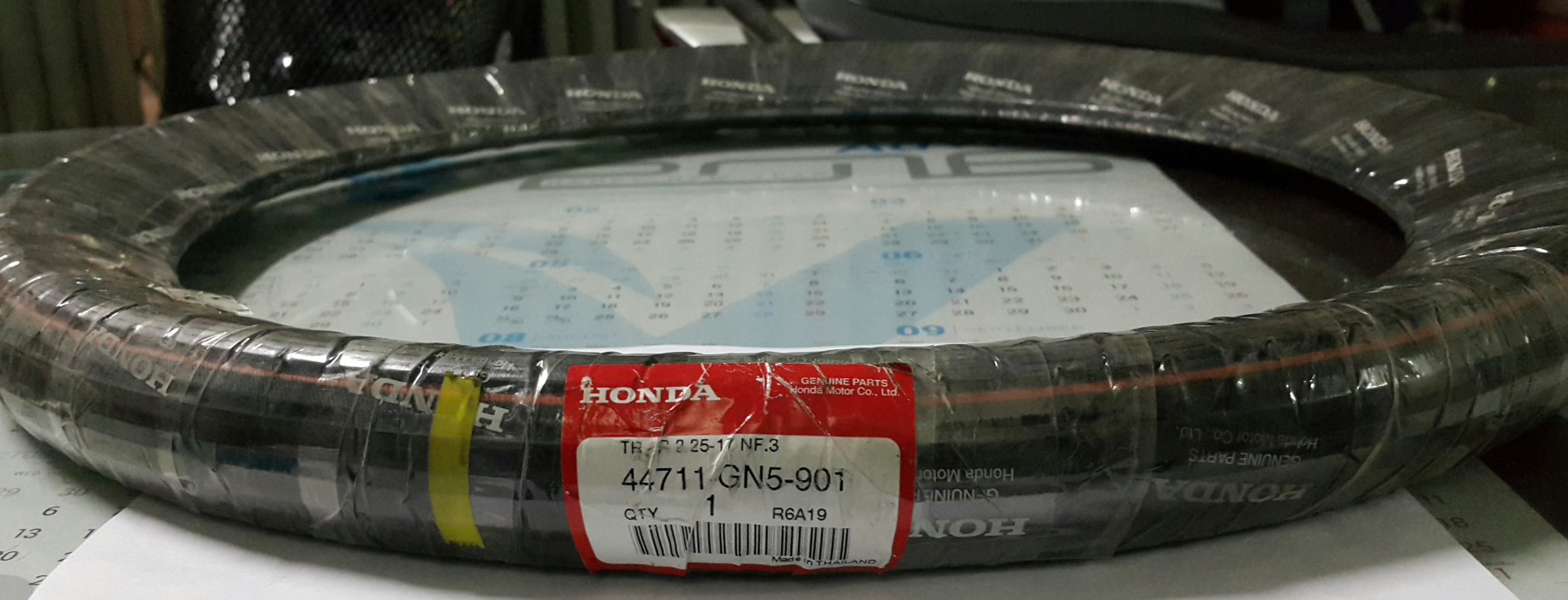 ยางนอกล้อหน้า ดรีม100,C100N(IRC) เบอร์ 225-17