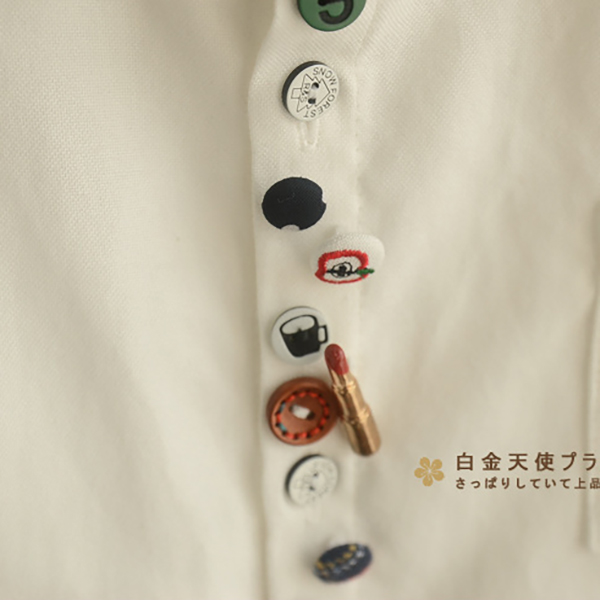 เสื้อเชิ้ตแขนยาว แต่งกระดุมปักลายวินเทจ (12149LM)