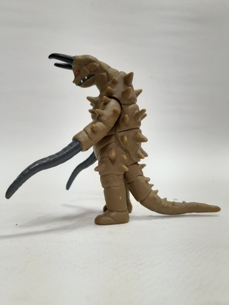 ซอฟ 4 - 4.5 นิ้ว สัตว์ประหลาดคูดอน จากอุลตร้าแมน แจ๊ค มือสอง สภาพดี มีรอยบ้าง