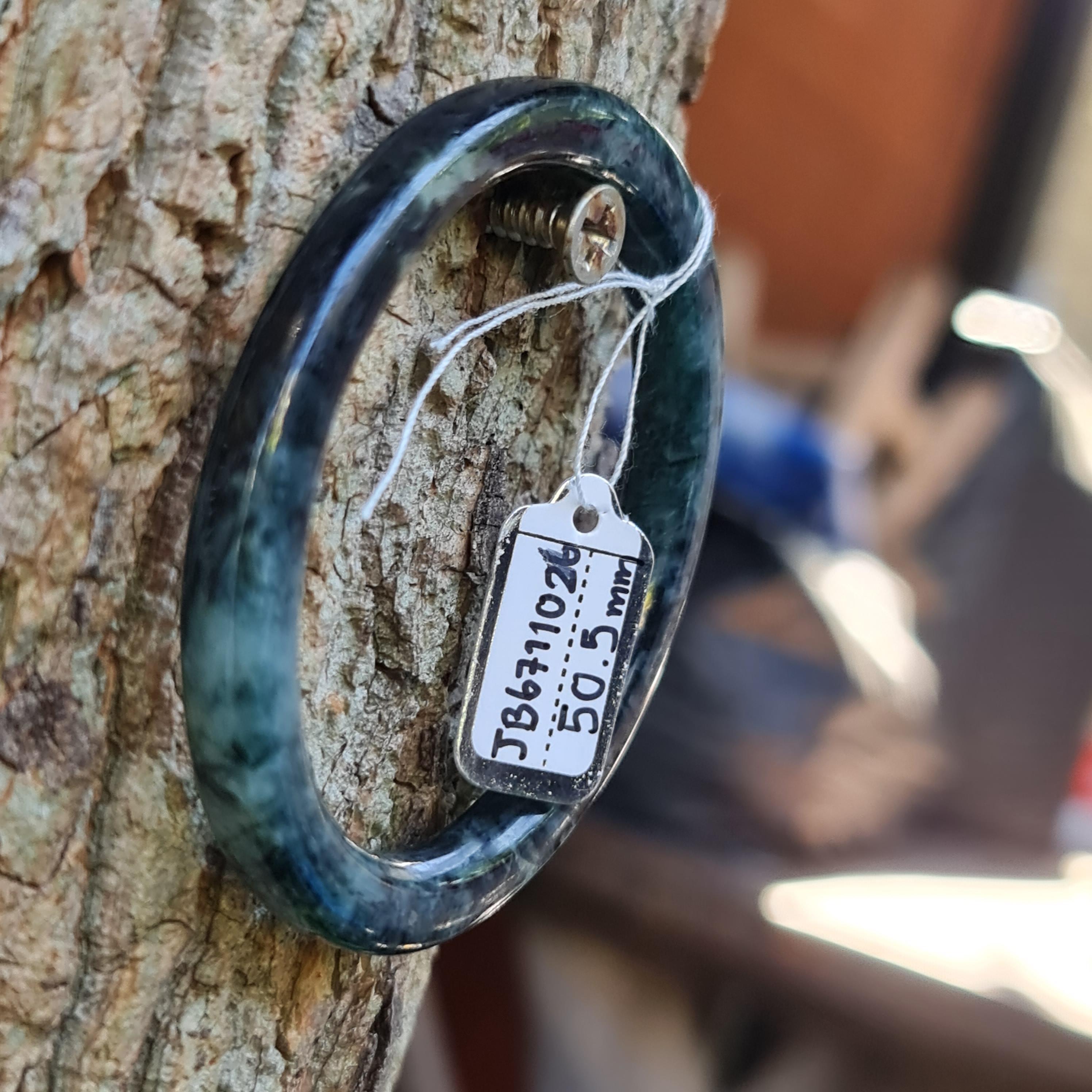 JB6711026 หยก พม่า แท้ Jade กำไลหยก (Jadeite bracelet) พม่า (Myanmar) 50.5 มม.