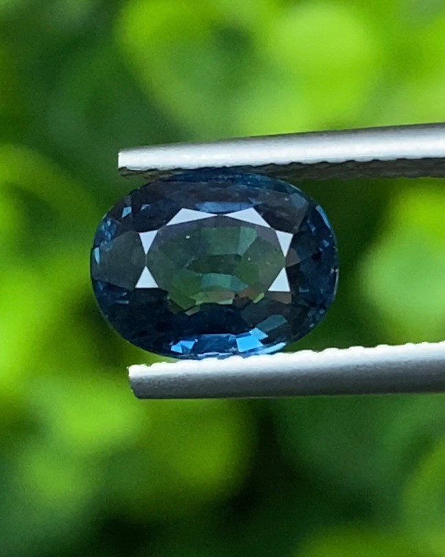 พลอย ไพลิน Blue Sapphire 1.66 กะรัต (Cts.) พลอยแท้ อัญมณีมงคลประจําวันเกิด เครื่องประดับพลอย
