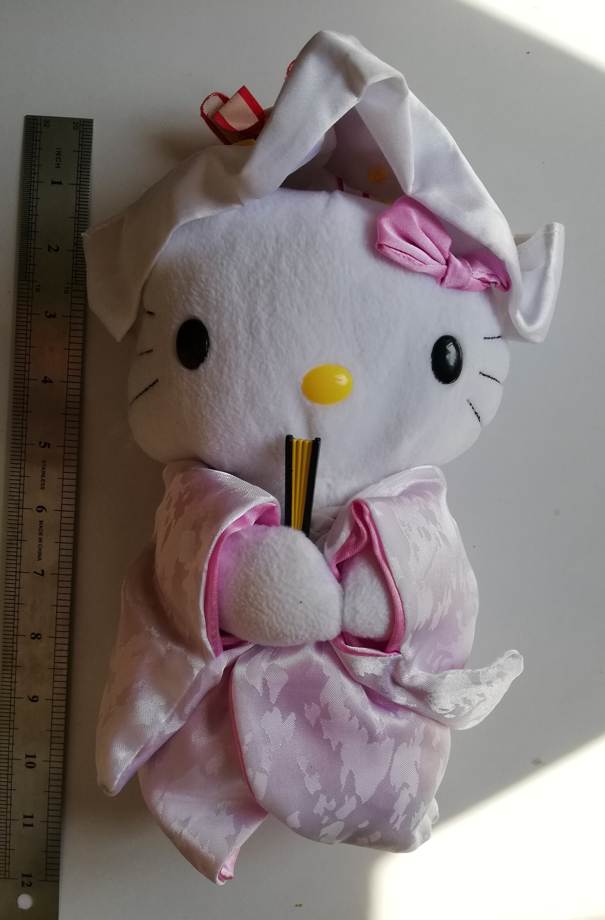 ของเล่น ของสะสม ตุ๊กตาคิตตี้คู่แดเนี่ยล Hello Kitty &Dear Daniel ในชุดแต่งงานแบบญี่ปุ่น**ด้านหลังชุดเจ้าสาวมีรอยเย็บตามภาพ