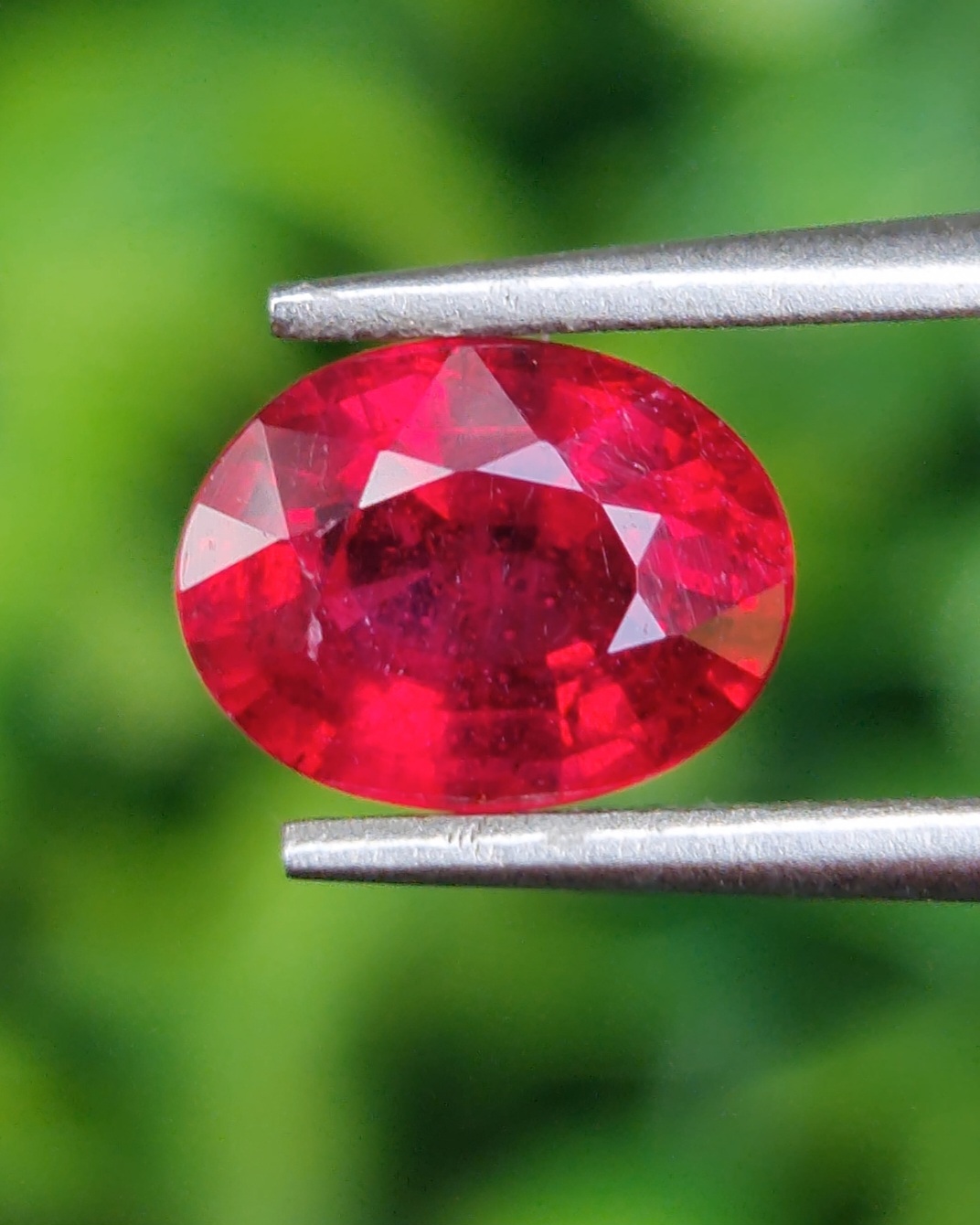 พลอย ทับทิม (Ruby Sapphire) 1.83 กะรัต (Cts.) พลอยแท้ อัญมณีมงคลประจําวันเกิด เครื่องประดับพลอย