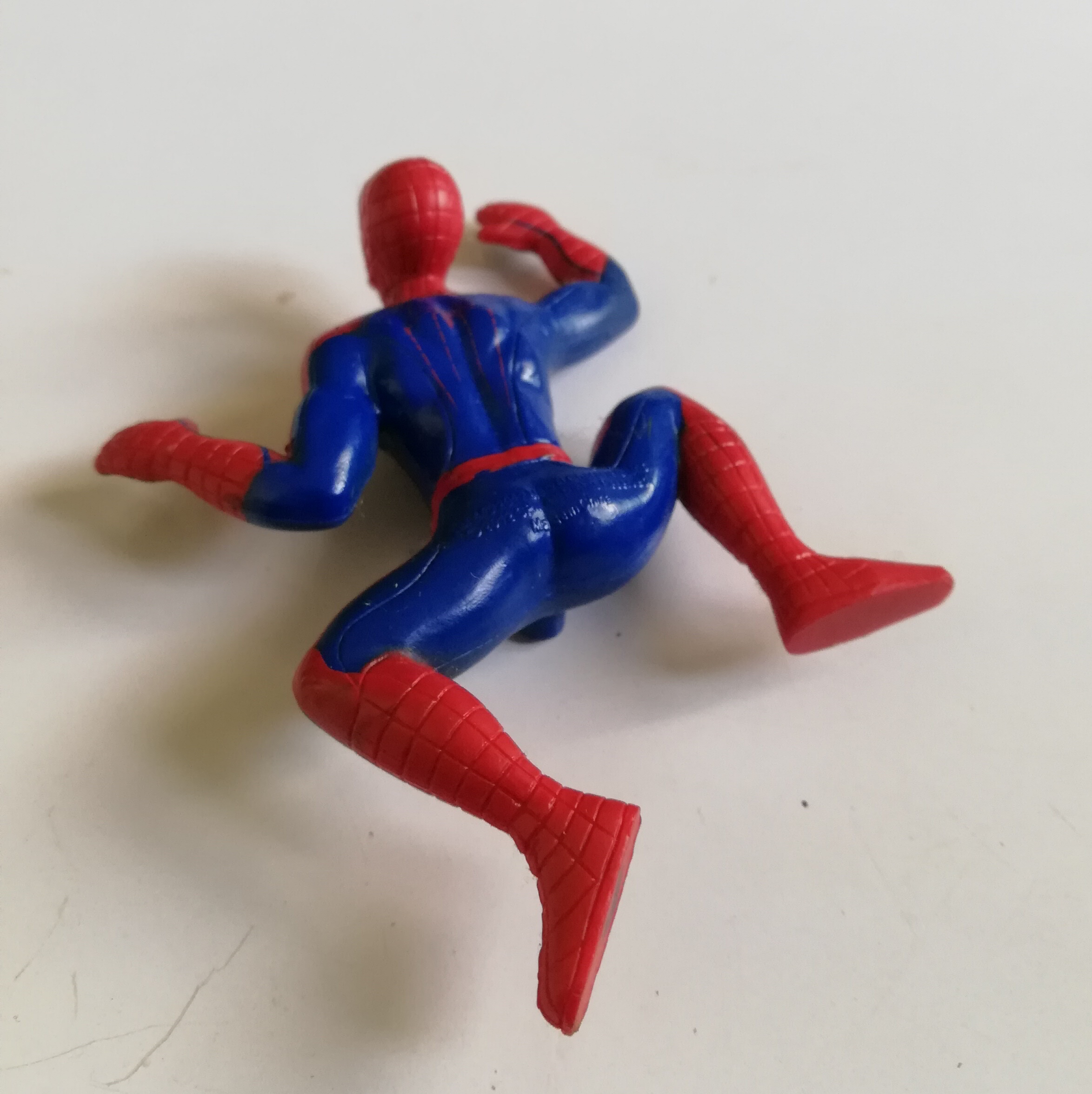 ของสะสมเก่า ตุ๊กตาสไปเดอร์แมนยางตัน ท่าคลาน เก่าเก็บตามสภาพ