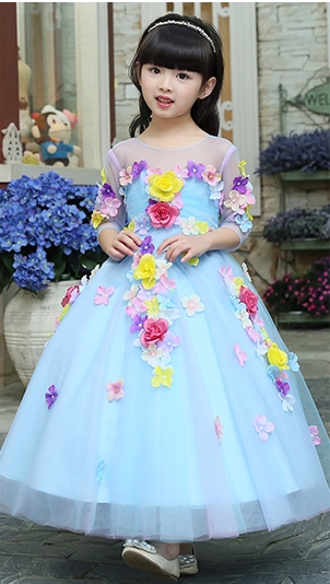 Pre-order ชุดแฟนซี ชุดกระโปรง สไตล์เจ้าหญิง แขนยาว แต่งดอกไม้สามมิติหลากสี กระโปรงฟูฟ่อง มีซิปหลัง