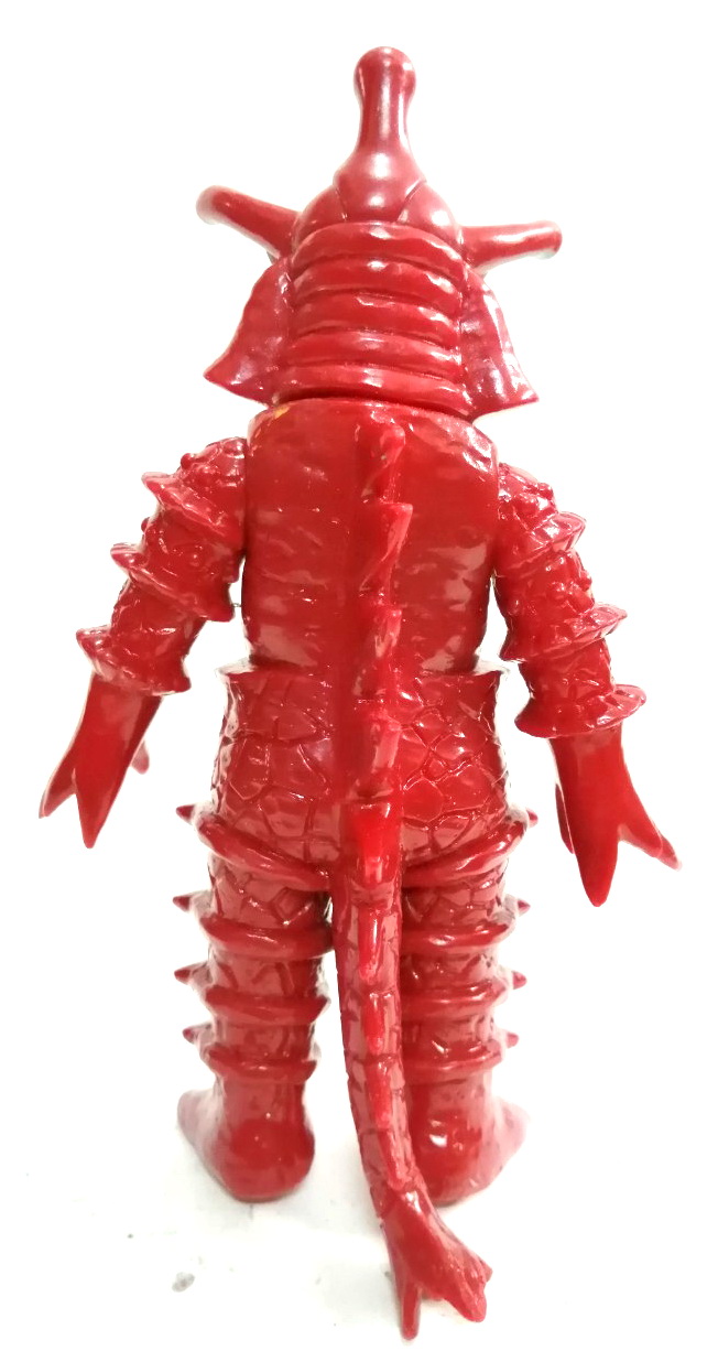 ซอฟ7นิ้ว สัตว์ประหลาด bandai kaijin มนุษย์ดาว ฮิปโปริต จากภาพยนตร์ อุลตร้าแมนเอส เป็นสัตว์ประหลาดตัวสำคัญ ที่สามารถล่อ 5 พี่น้องอุลตร้า มาติดกับ จนเจ้าพ่ออุลตร้า ต้องปรากฏตัวออกมาช่วย ตัวนี้เป็นซอฟรุ่นเก่าปี1983 bandai japan คุณภาพดีสีสวยสด สภาพดีเก่าเ