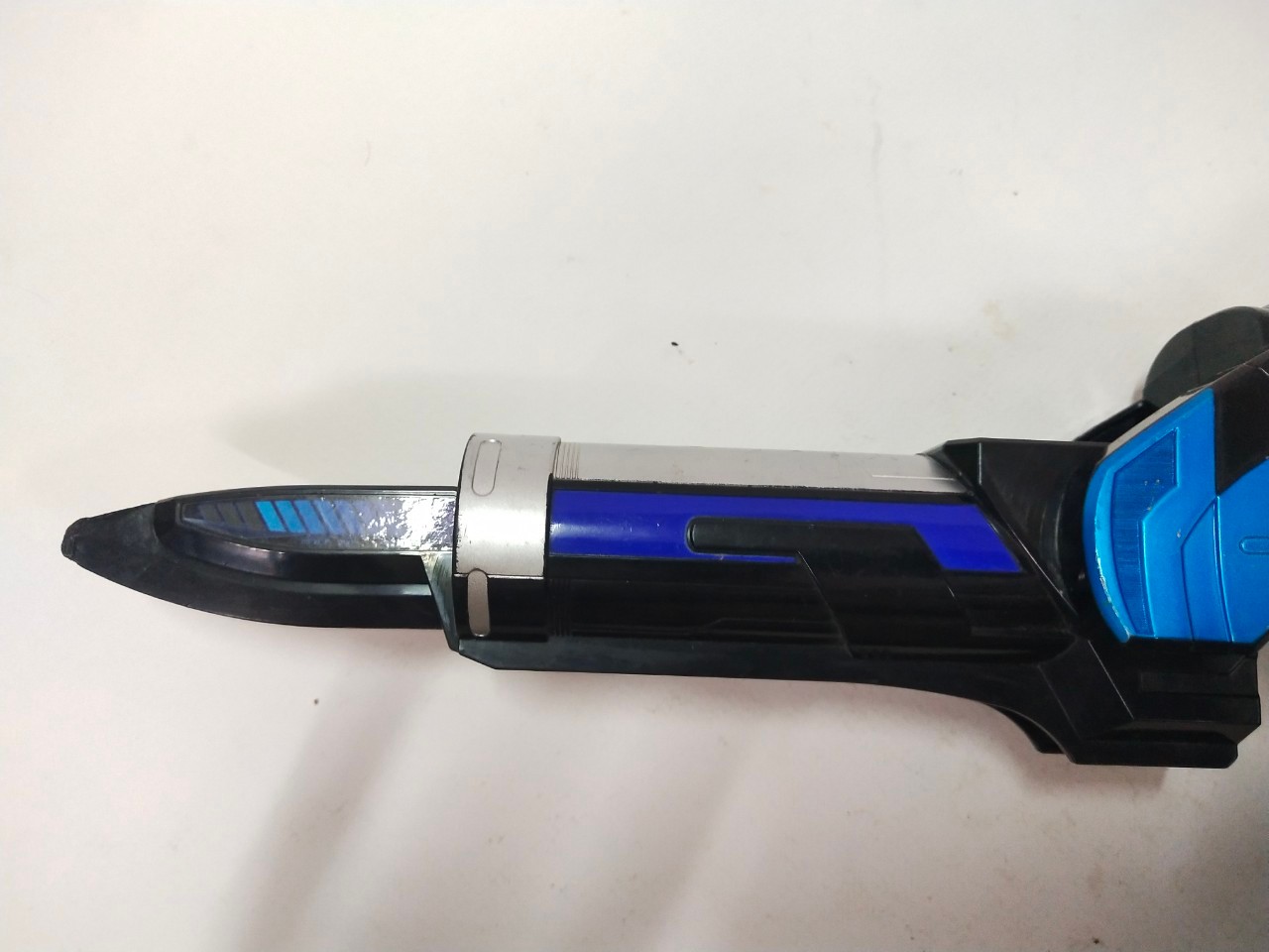 อาวุธ ของขบวนการ โกบัสเตอร์ ขนาดตามรูป เก่าเก็บ ไม่ได้ลองเครื่อง มือสองตามสภาพมีรอยบ้าง