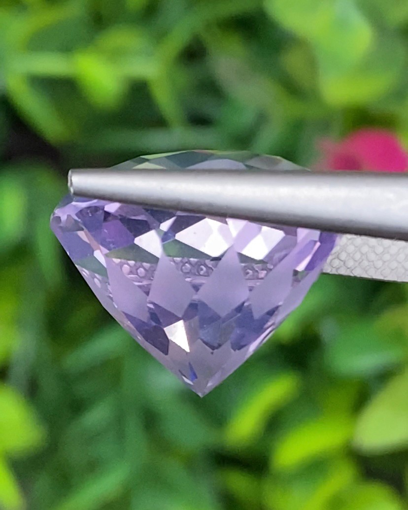 พลอย ลาเวนเดอร์ ควอตซ์ Lavender Quartz 17.72 กะรัต (Cts.) พลอยแท้ อัญมณีมงคลประจําวันเกิด เครื่องประดับพลอย