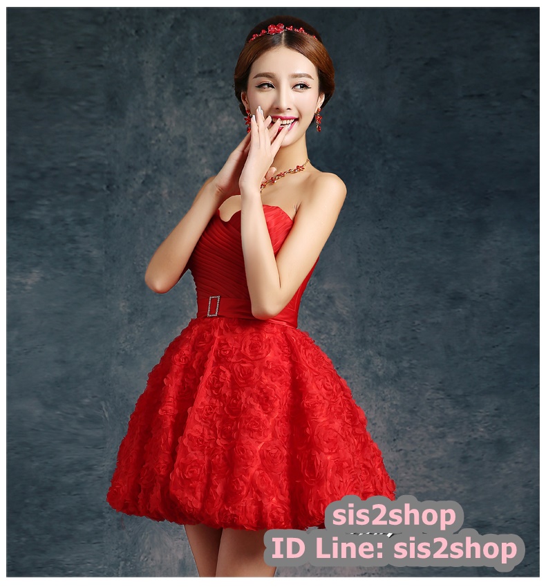 พร้อมส่ง ชุดราตรีสั้น เกาะอก ทรงบอลลูน เชือกผูกหลังพร้อมเข็มกลัด กระโปรงดอกสามมิติ สีแดง (แบบเชือกผูกหลัง)