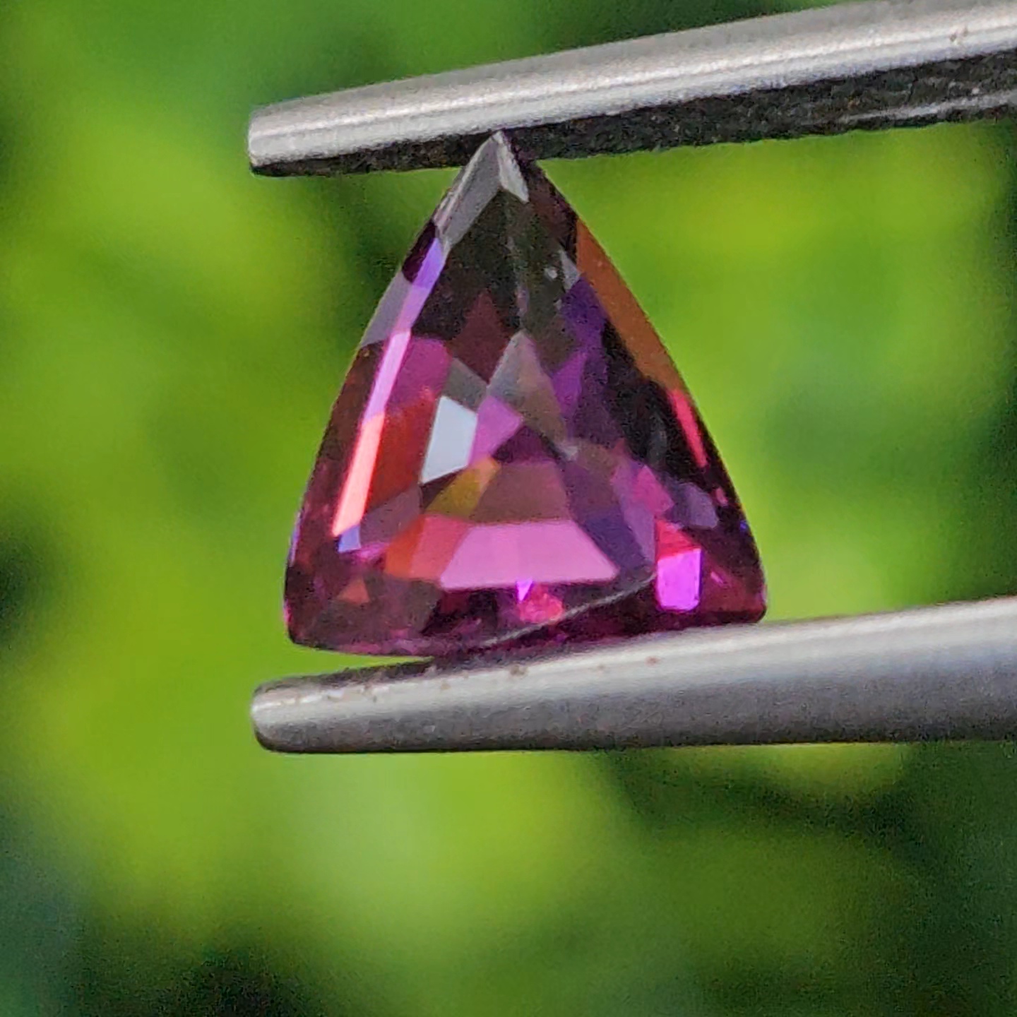 พลอย อุมบาไลต์ การ์เน็ต Umbalite Garnet 1.16 กะรัต (Cts.) ดิบ Unheated ลอยแท้ อัญมณีมงคลประจําวันเกิด เครื่องประดับพลอย