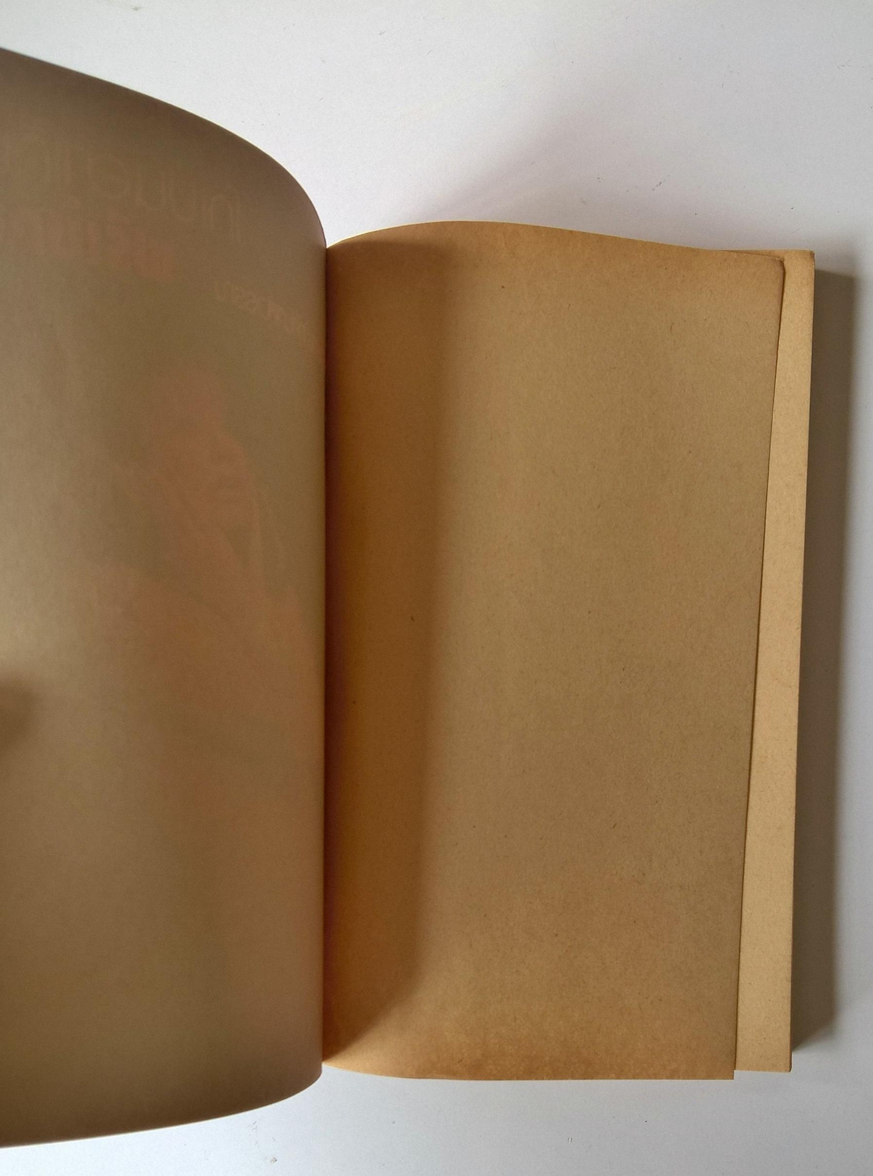 หนังสือปีเก่า จัดพิมพ์รวมเล่มครั้งแรก ตุลาคม 2518 "โคเปนฮาเก็น ฟรีเซ็กส์" โดย ปราโมท ทัศนาสุวรรณ