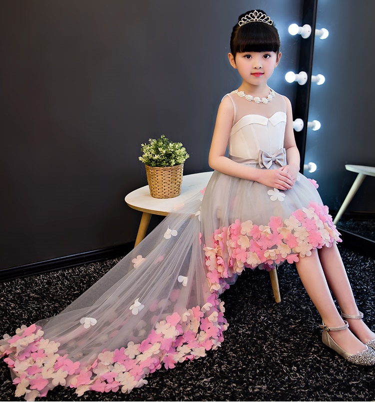 Pre-order ชุดราตรีสั้น ชุดออกงาน แขนกุด แต่งดอกไม้ สวยน่ารักมาก