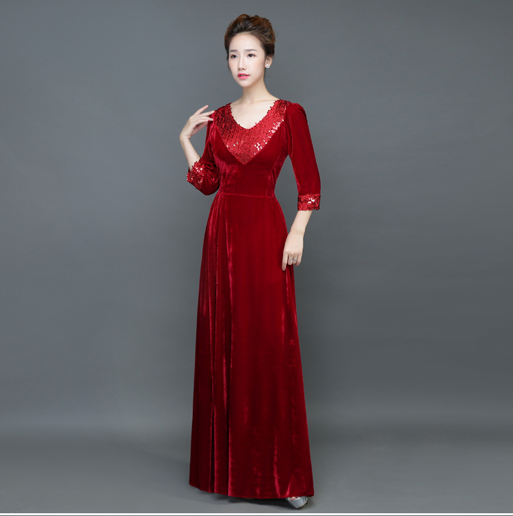 Pro-order ชุดราตรียาว แขนยาว คอวี ผ้ากำมะหยี่ แต่งเลื่อม ซิปหลัง ไซส์ใหญ่ XS-4XL