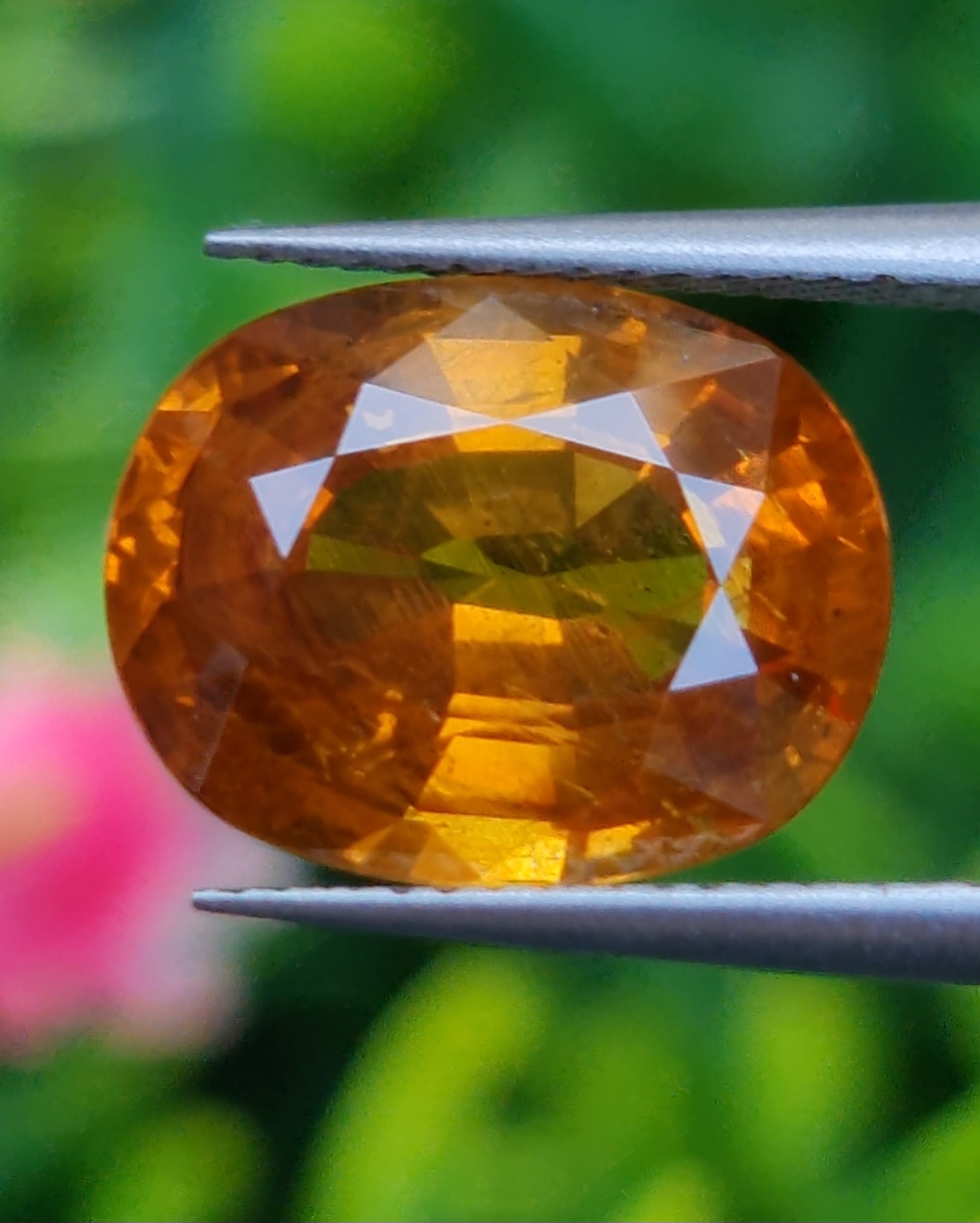 พลอย บุษราคัม Yellow Sapphire 5.10 กะรัต (Cts.) พลอยแท้ อัญมณีมงคลประจําวันเกิด เครื่องประดับพลอย