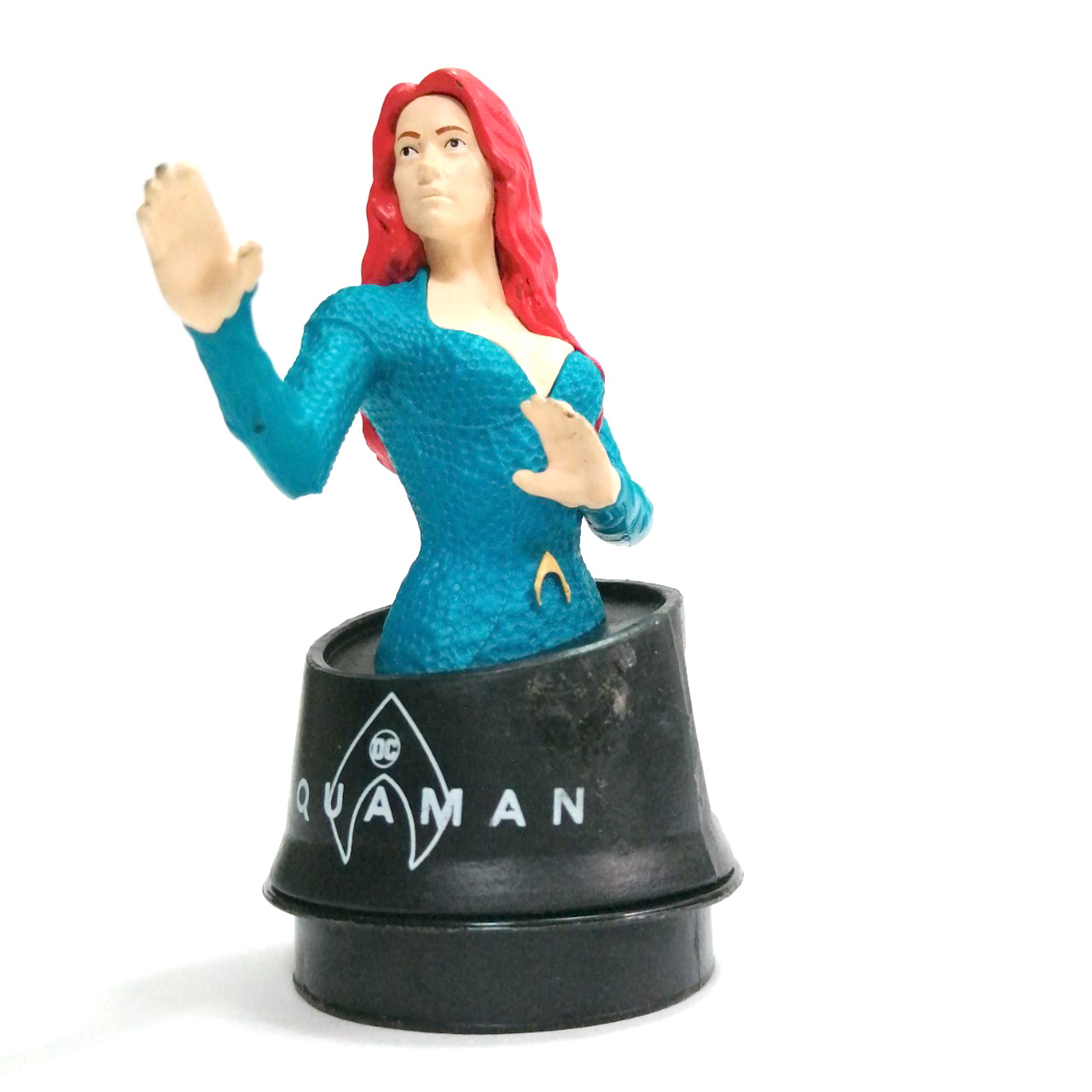 ท๊อปเปอร์แก้วน้ำ นางเอก เมร่า จากเรื่อง อควอแมน เครือ EGV สูงราวกว่า 4 นิ้ว ไม่มีฐานแก่วน้ำ สภาพดีชิ้นส่วนครบ