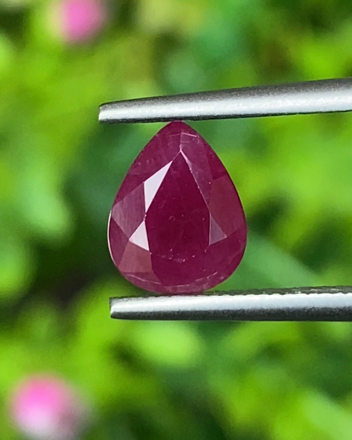 พลอย ทับทิม พม่า (Burmese Ruby Sapphire) 1.74 กะรัต พลอยแท้ อัญมณีมงคลประจําวันเกิด เครื่องประดับพลอย