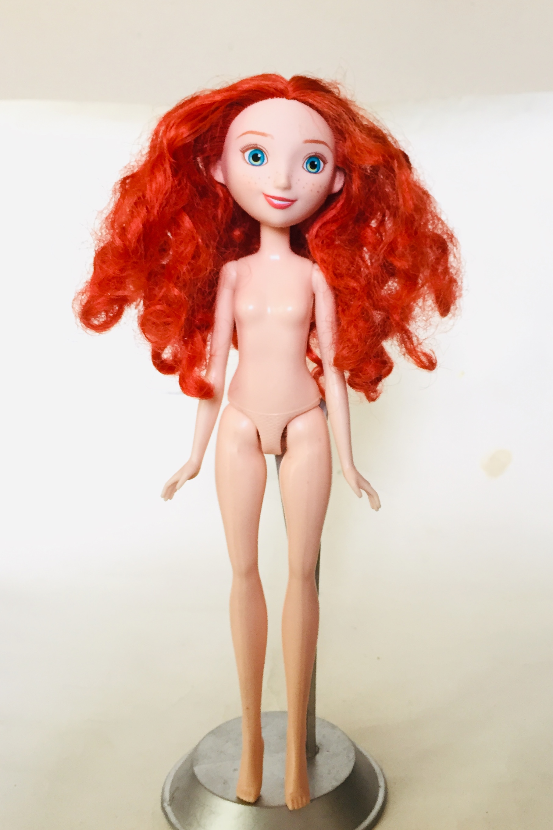 มีหลายภาพ คอหลวมบ้าง ผมฟู แถมชุด ,ตุ๊กตาเมอริด้า จากภาพยนต์อนิเมชั่นของดิสนีย์ เบรฟ งานแท้ Hasbro