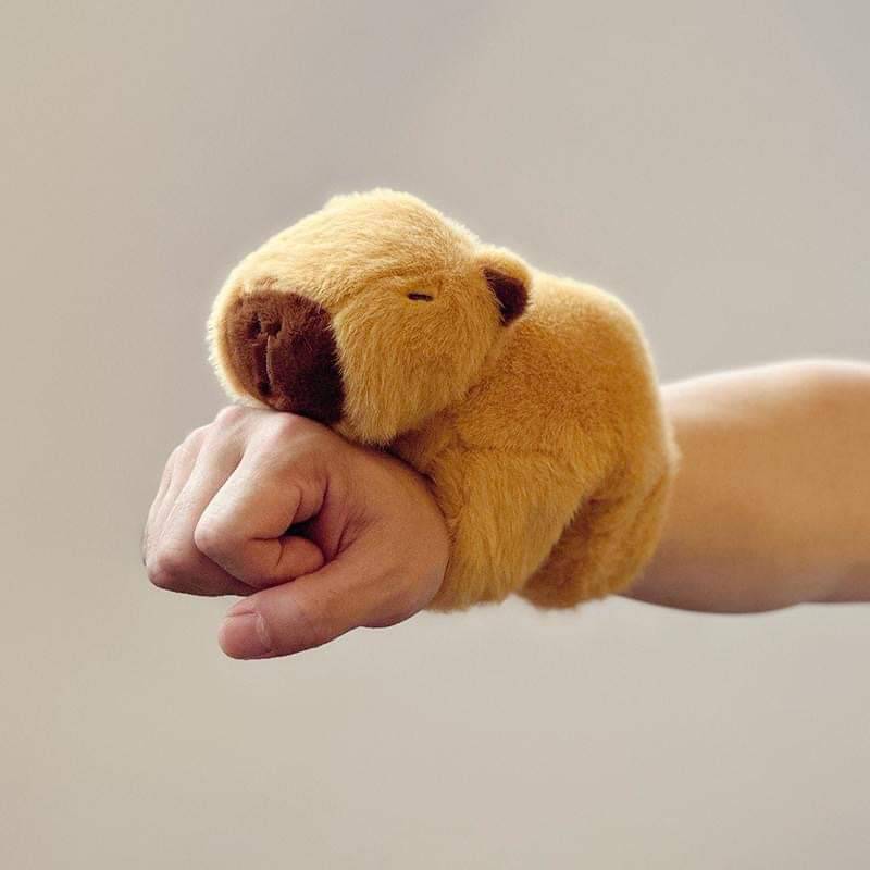 (PRE-ORDER) ตุ๊กตา คาปิบาร่า เกาะแขน