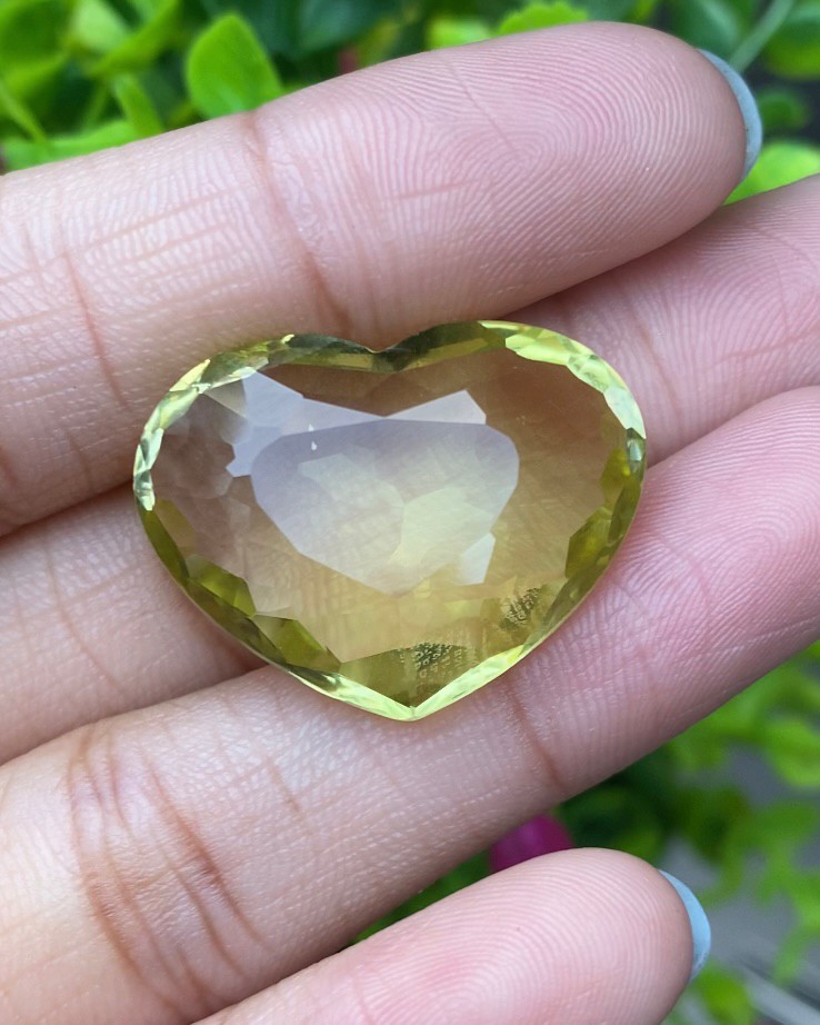 พลอย เลมอนควอตซ์ Lemon Quartz 30.84 กะรัต (Cts.)