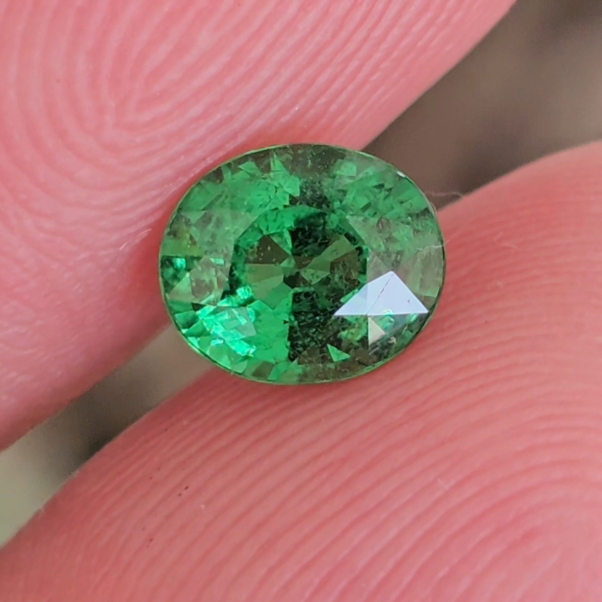 พลอย ซาโวไรท์ Tsavorite Garnet 1.06 กะรัต (Cts.) ดิบ Unheated พร้อมใบเซอร์ อัญมณีมงคลประจําวันเกิด เครื่องประดับพลอย
