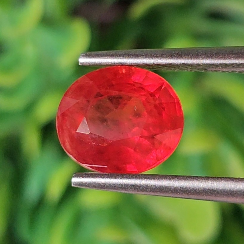 พลอย ออเรนจ์ แซฟไฟร์ Orange Sapphire 2.51 กะรัต (Cts.) พลอยแท้ อัญมณีมงคลประจําวันเกิด เครื่องประดับพลอย