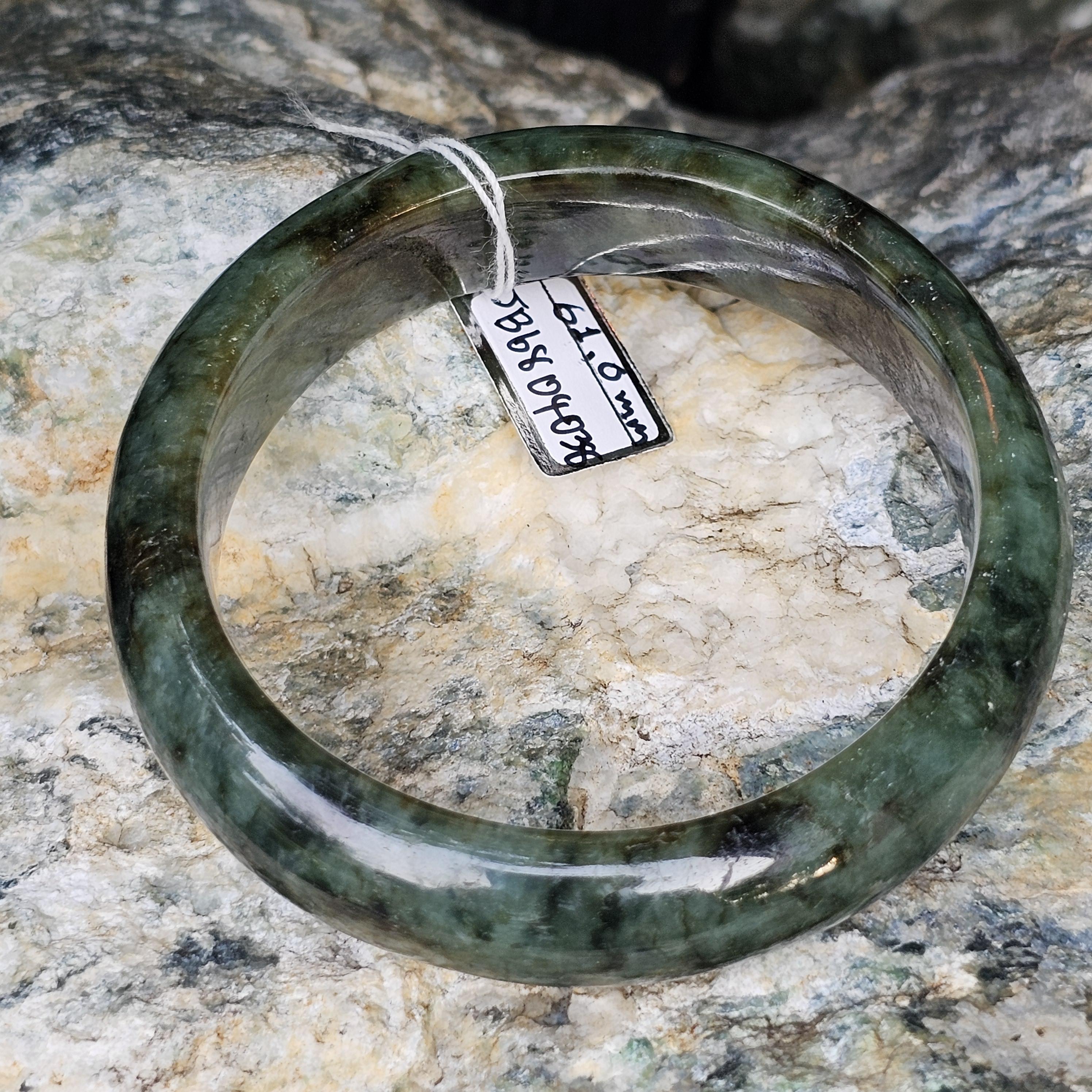 JB6804038 หยก พม่า แท้ Jade กำไลหยก 61.0 มม. (Jadeite bracelet) พม่า (Myanmar)