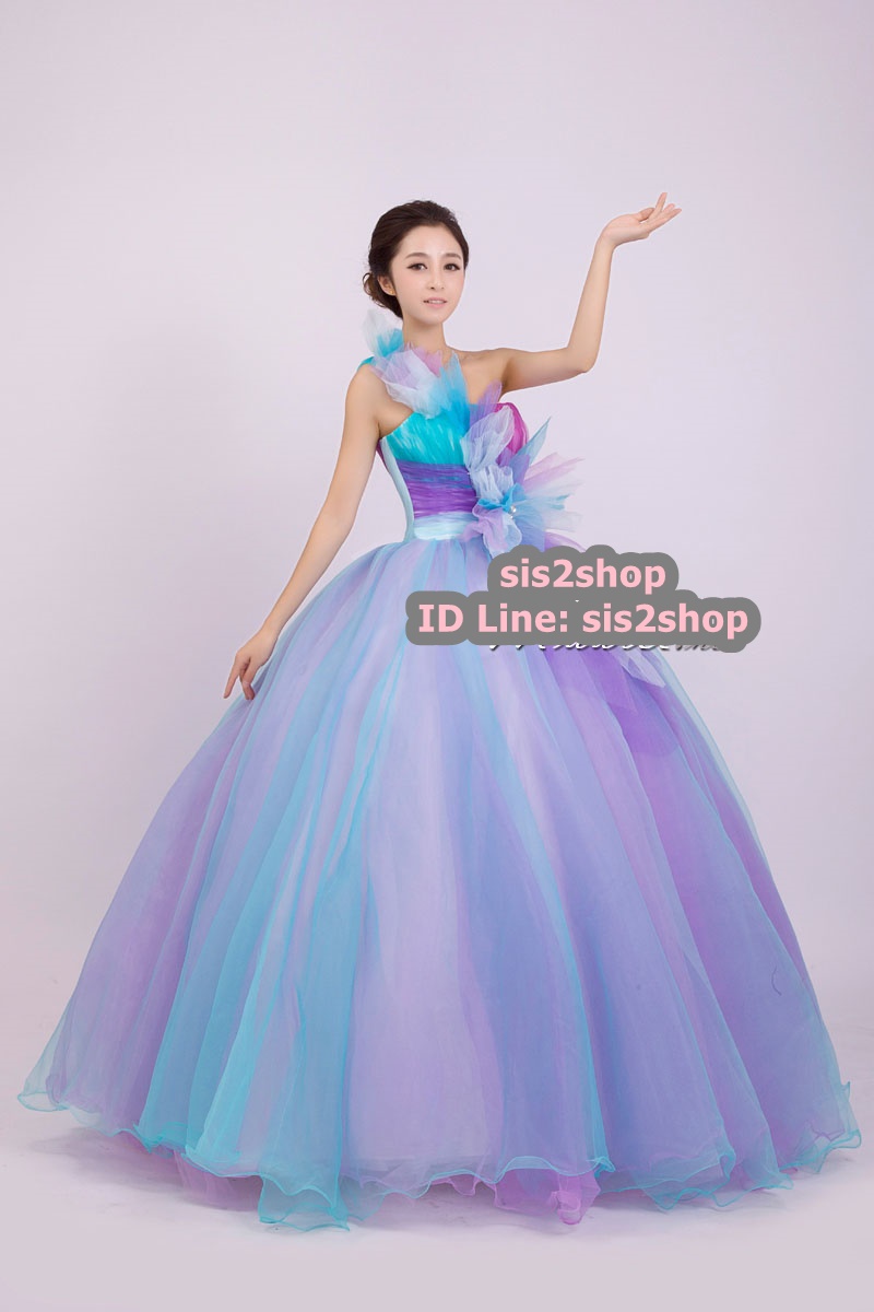 พร้อมเช่า ชุดแฟนซี ชุดราตรียาว ไหล่เดียว สีเรนโบว์ แต่งดอกเก๋มาก เชือกผูกหลัง