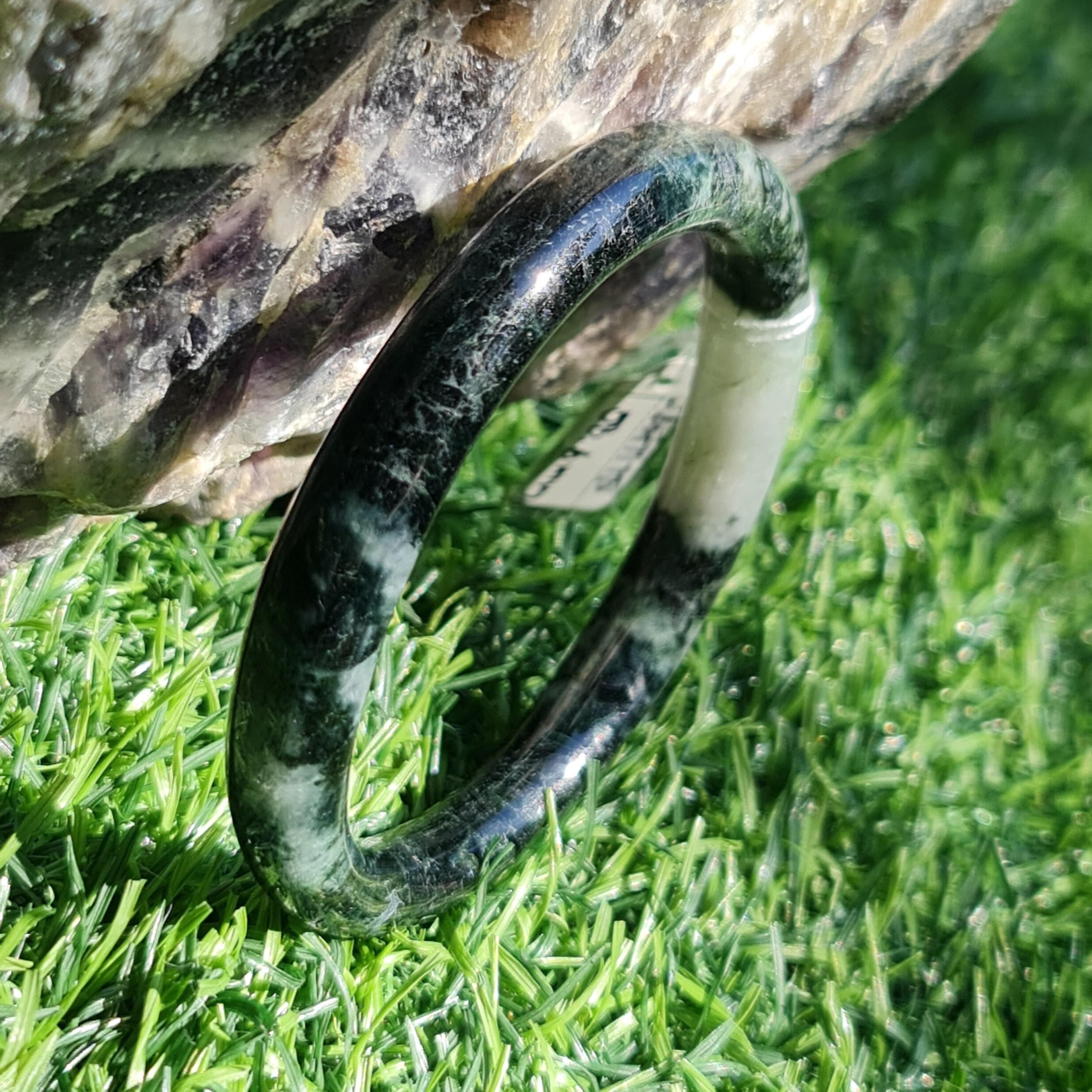 JB6711118 หยก พม่า แท้ Jade กำไลหยก (Jadeite bracelet) พม่า (Myanmar) 58.6 มม.