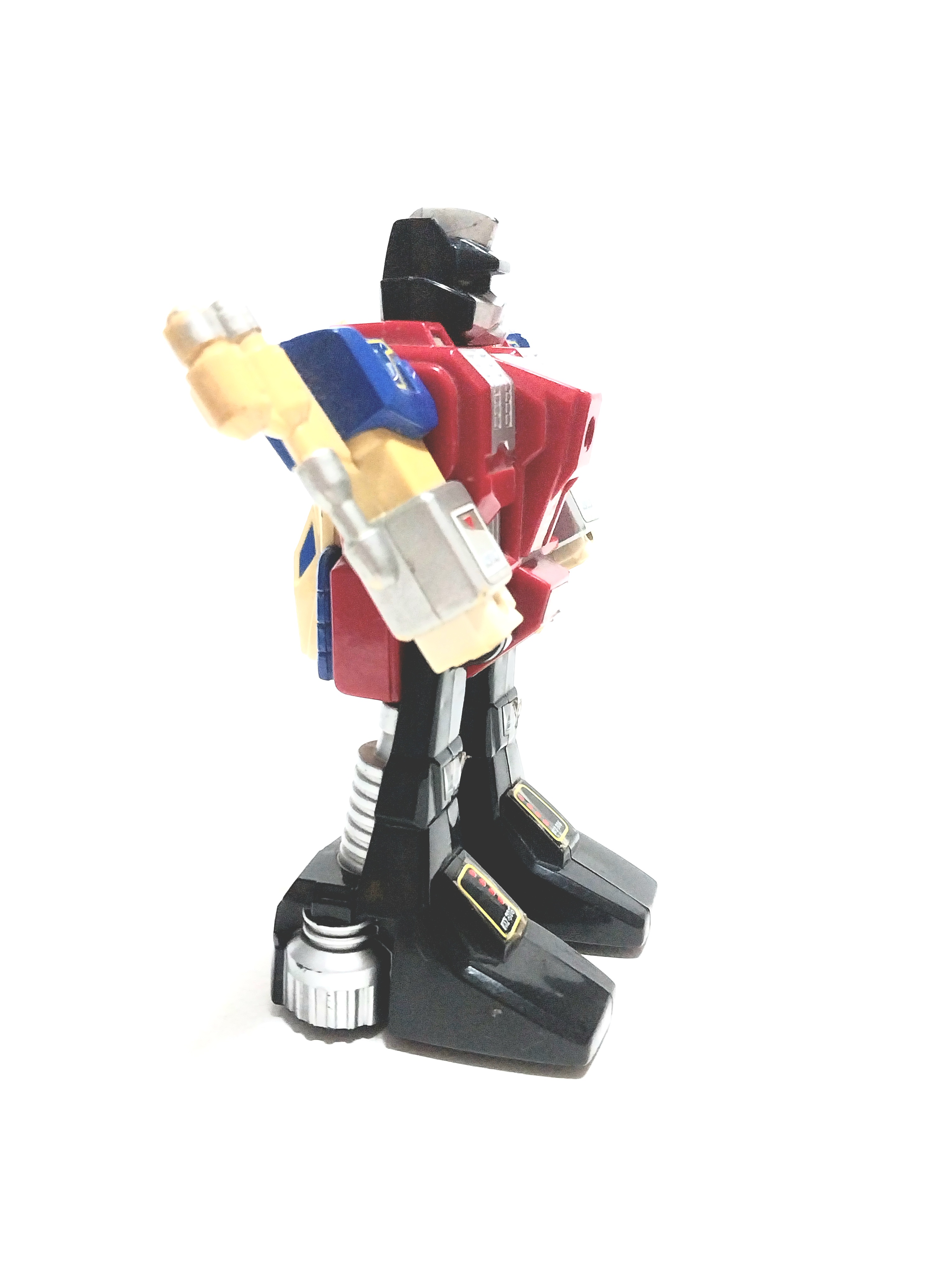 มีหลายภาพ, หุ่นทรานฟอร์เมอร์รุ่นเก่าไม่มีตัวปั๊ม