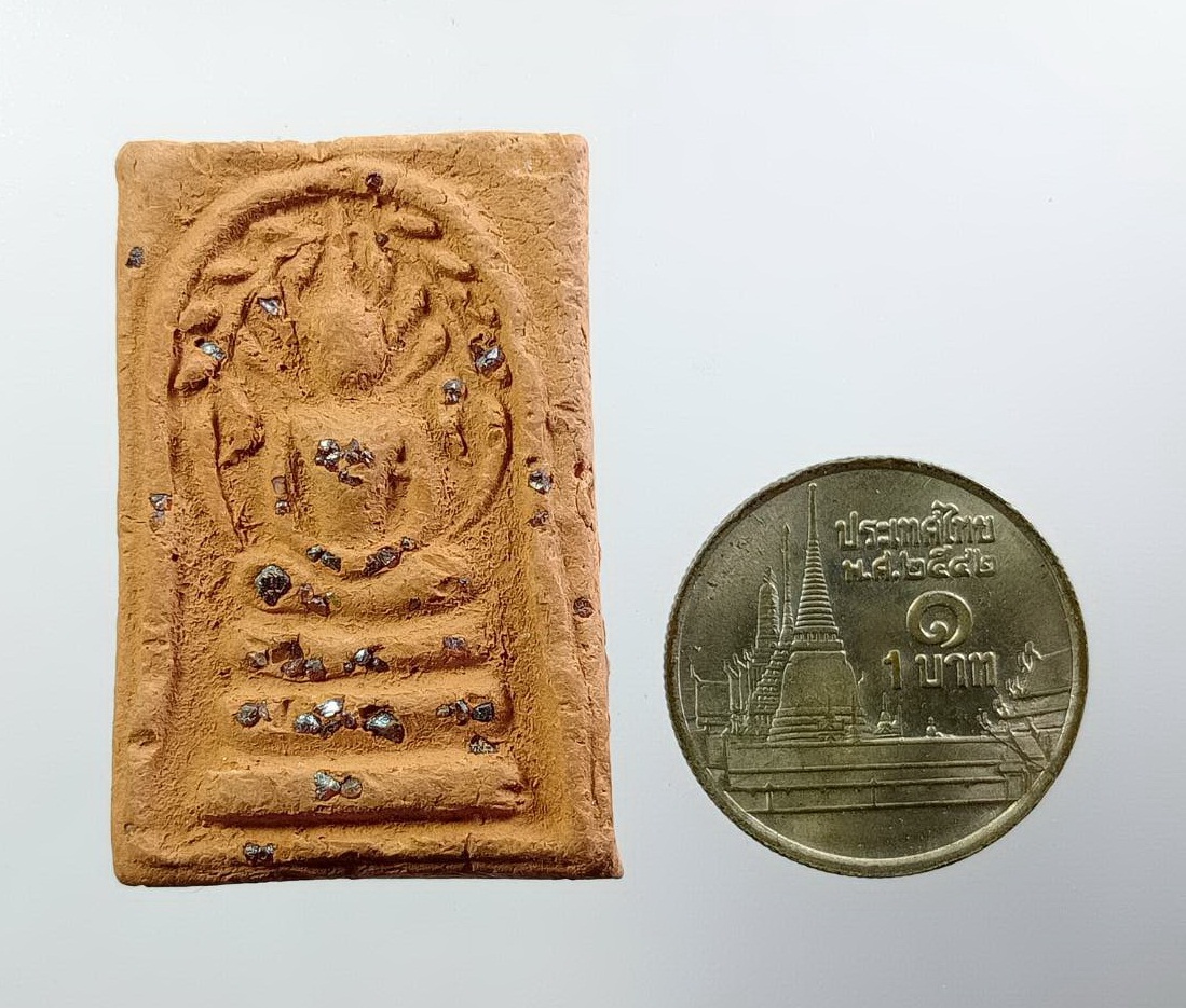 ผ3152 พระสมเด็จ อ.งิ้ว ฐิตธมฺโม เนื้อดิน ฝังแร่