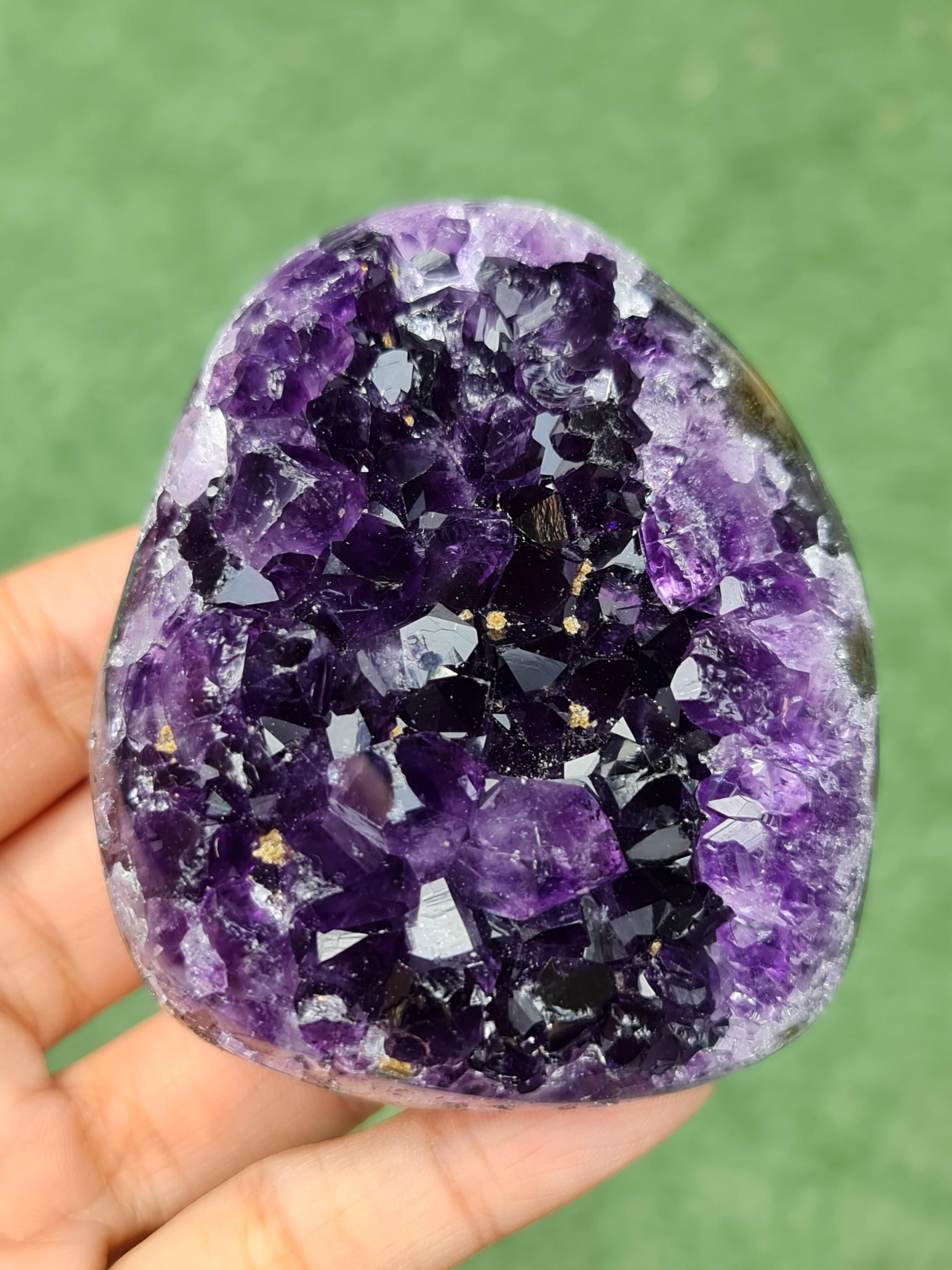 ก้อน ผลึก อเมทิส จีโอด Amethyst Geode 259 กรัม (grams.) พลอยแท้ อัญมณีมงคลประจําวันเกิด เครื่องประดับพลอย
