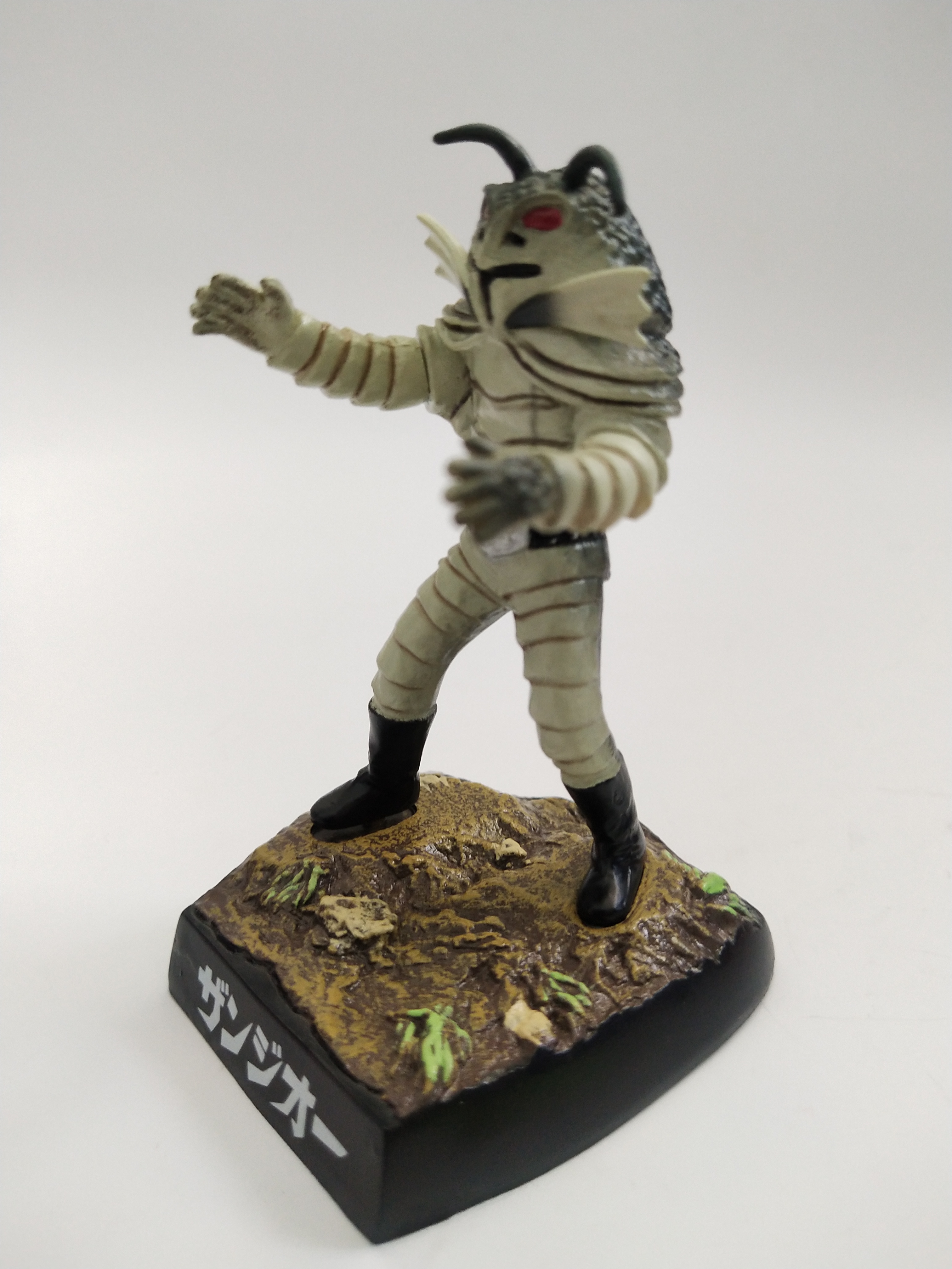 มีหลายภาพ งานฉากสัตว์ประหลาดไอ้มดแดง ซันจิโอ้ ขนาดตามภาพ