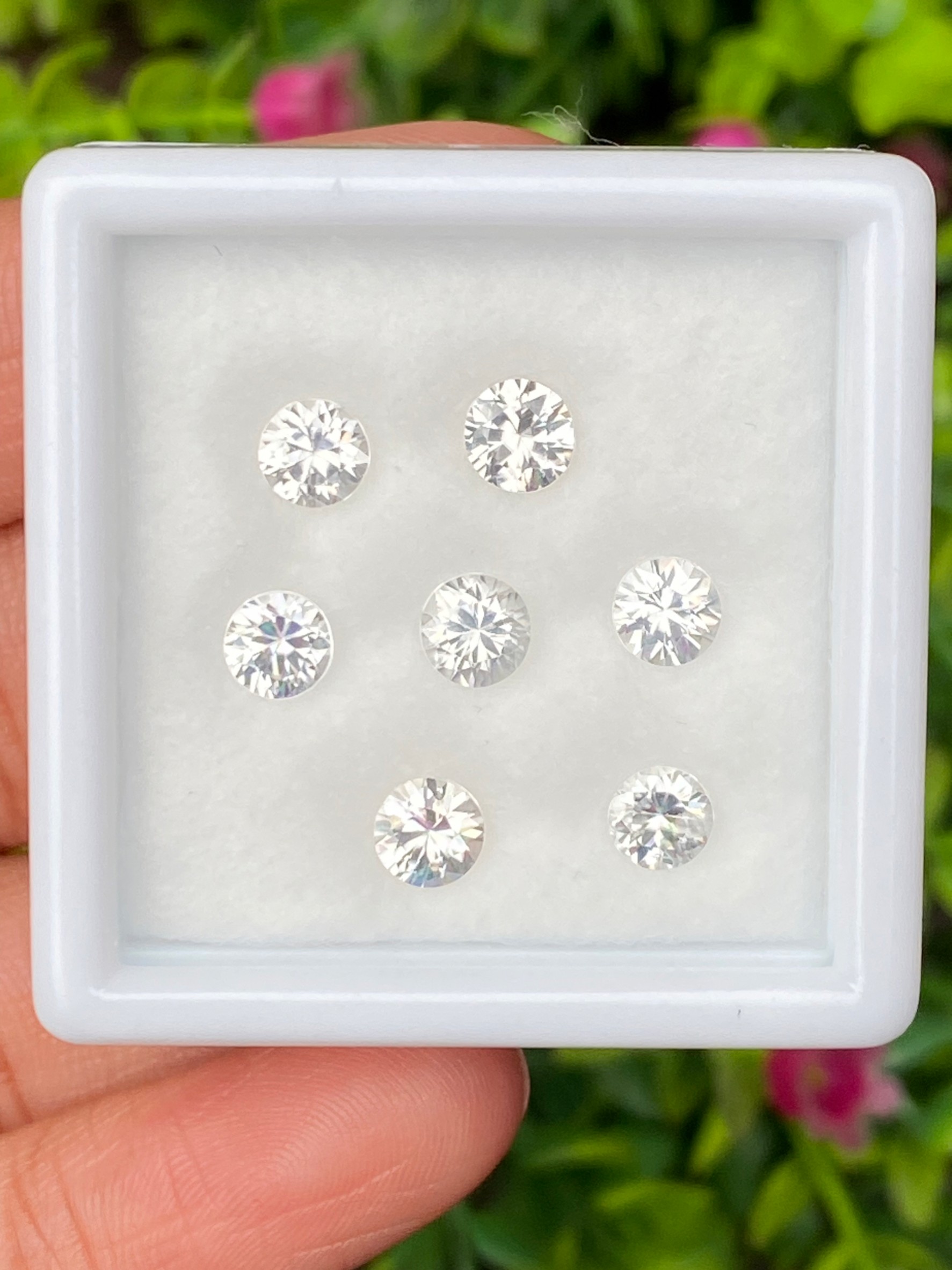 พลอย เพทาย Natural Zircon 5.30 กะรัต (Cts.) 7 เม็ด (Pcs.) พลอยแท้ อัญมณีมงคลประจําวันเกิด เครื่องประดับพลอย