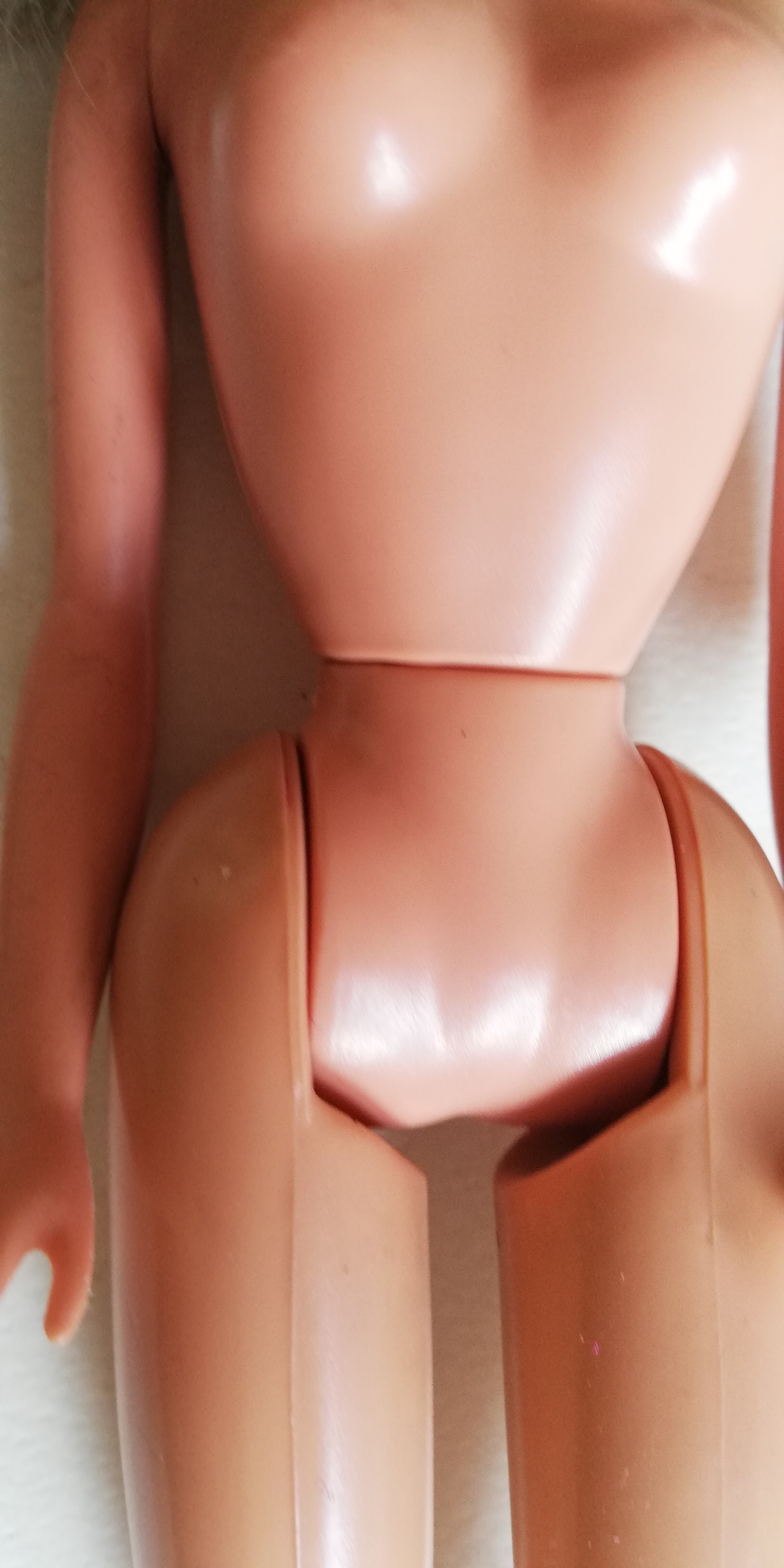 มีหลายภาพ,***ขาหลวมตามภาพ, ตุ๊กตาบาร์บี้หน้าวินเทจ ผมบลอนด์ฟู, พร้อมชุด เอวหมุนได้ ขายาง พับงอได้