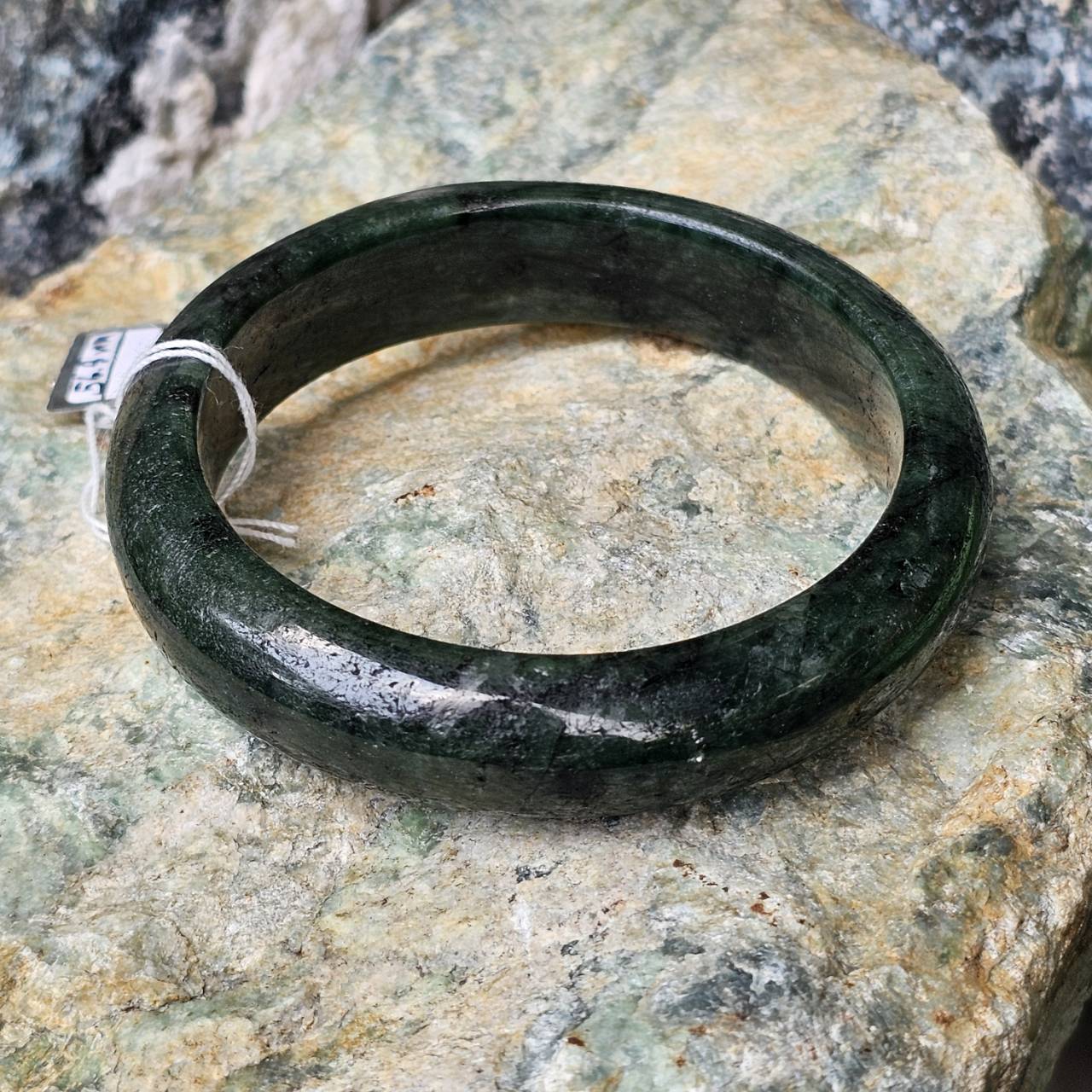 JB6804080 หยก พม่า แท้ Jade กำไลหยก 56.8 มม. (Jadeite bracelet) พม่า (Myanmar)