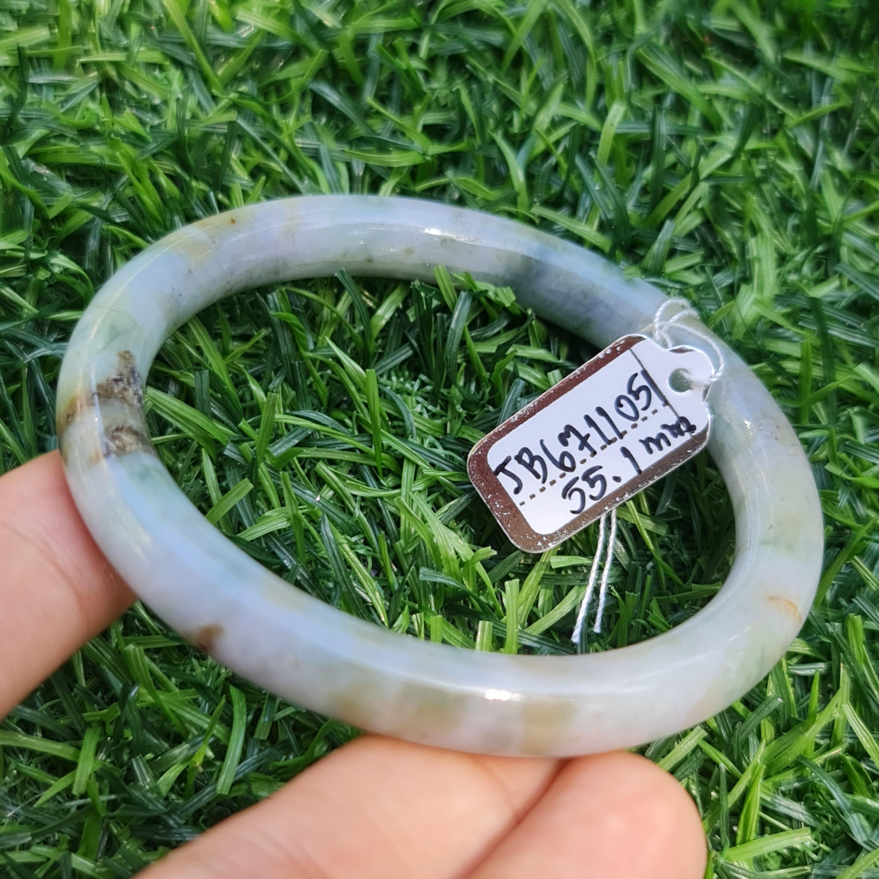 JB671105 หยก พม่า แท้ Jade กำไลหยก (Jadeite bracelet) พม่า (Myanmar) 55.1 มม.