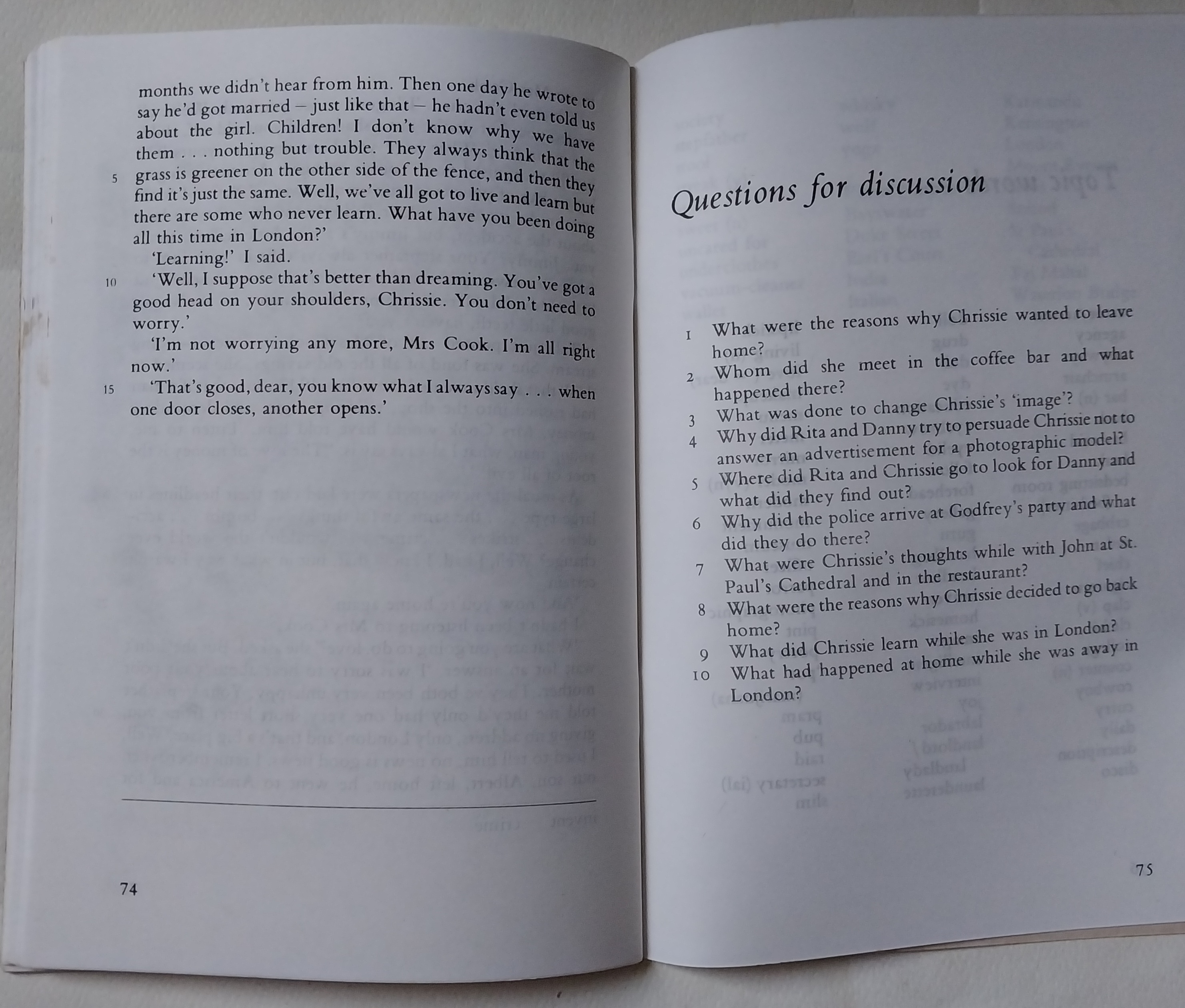 มีหลายภาพ,*มีรอยบ้างตามภาพ,หนังสือภาษาอังกฤษอ่านนอกเวลาภาพสวย #Chrissie โดย GEORGIANA MELROSE Published byTHE MACMILLAN PRESS LIMITED London and Basingstoke Companies and representatives throughout the world ISBN O 333 2S422 8