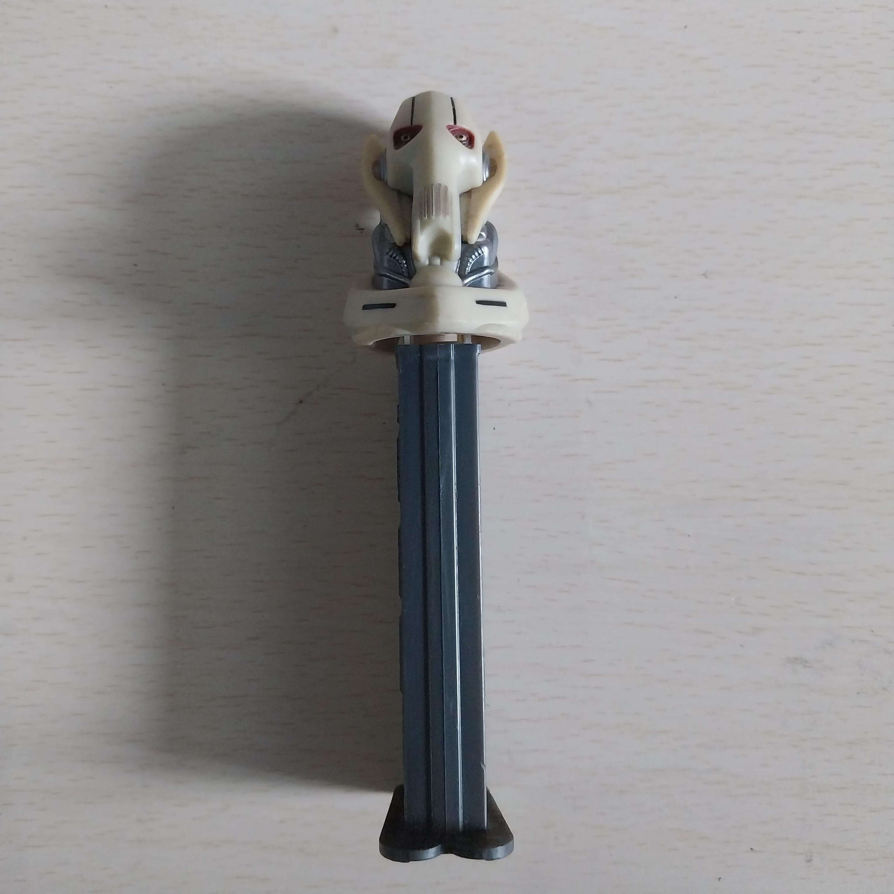 มีหลายภาพ, ราคาต่อชิ้น,ที่ใส่ขนมPEZ ลายStar Wars งานเก่าสะสม