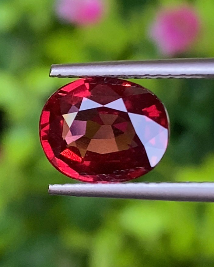 พลอย โรโดไลต์ กาเน็ท Rhodolite Garnet 2.77 กะรัต Cts.พลอยแท้ อัญมณีมงคลประจําวันเกิด เครื่องประดับพลอย