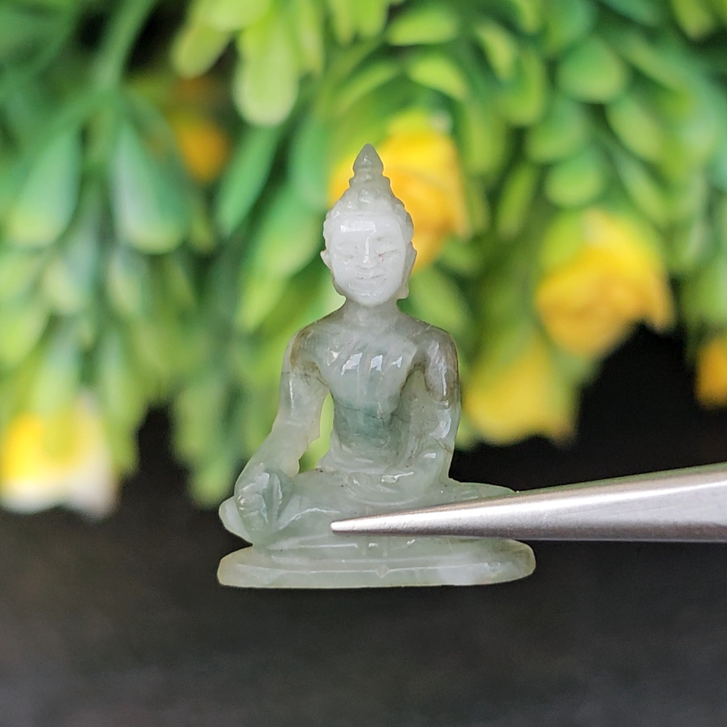 หยก แกะสลัก รูป พระ (Burmese jadeite) 9.86 กะรัต (cts.) หยก พม่า แท้