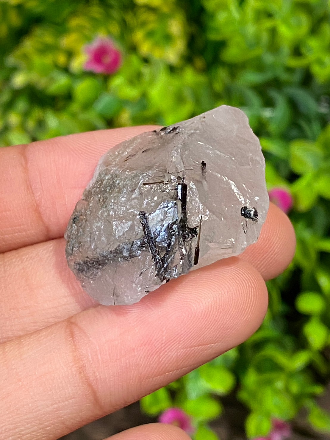 ก้อน ไหมดำ ควอตซ์ แก้วขนเหล็ก Black Rutilated Quartz Rough 74.11 กะรัต Cts. พลอยแท้ อัญมณีมงคลประจําวันเกิด เครื่องประดับพลอย