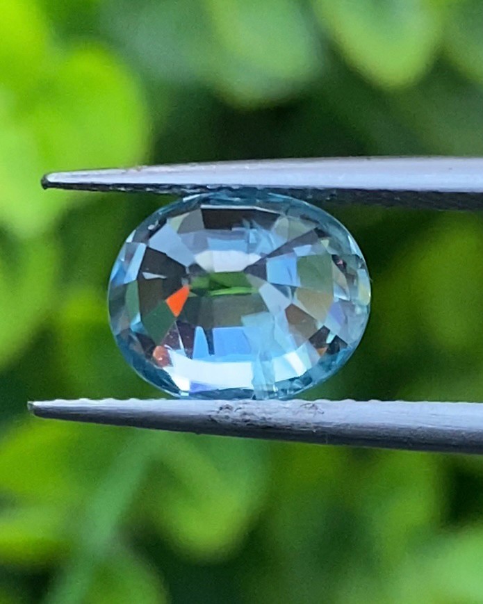 พลอย เพทาย Natural Zircon 3.22 กะรัต (Cts.) พลอยแท้อัญมณีมงคล ประจําวันเกิด เครื่องประดับพลอย