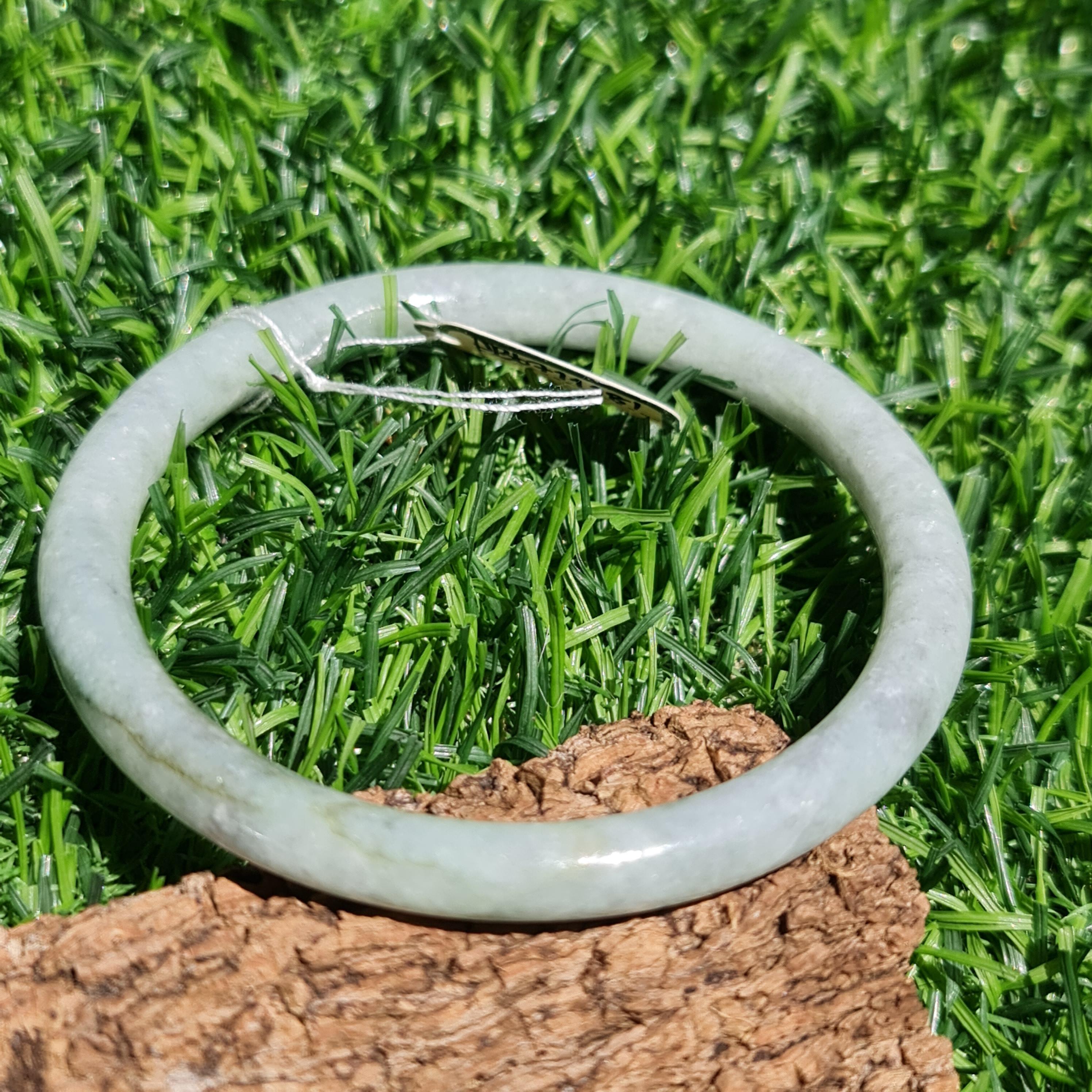 JB6711181 หยก พม่า แท้ Jade กำไลหยก 61.3 มม. (Jadeite bracelet) พม่า (Myanmar)