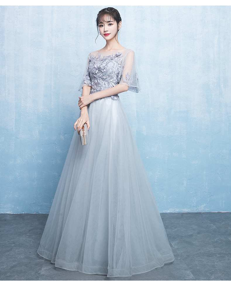 Pre-order ชุดราตรียาวสีเทาแต่งลูกไม้ช่วงอกกระโปรงตาข่ายเชือกผูกหลัง