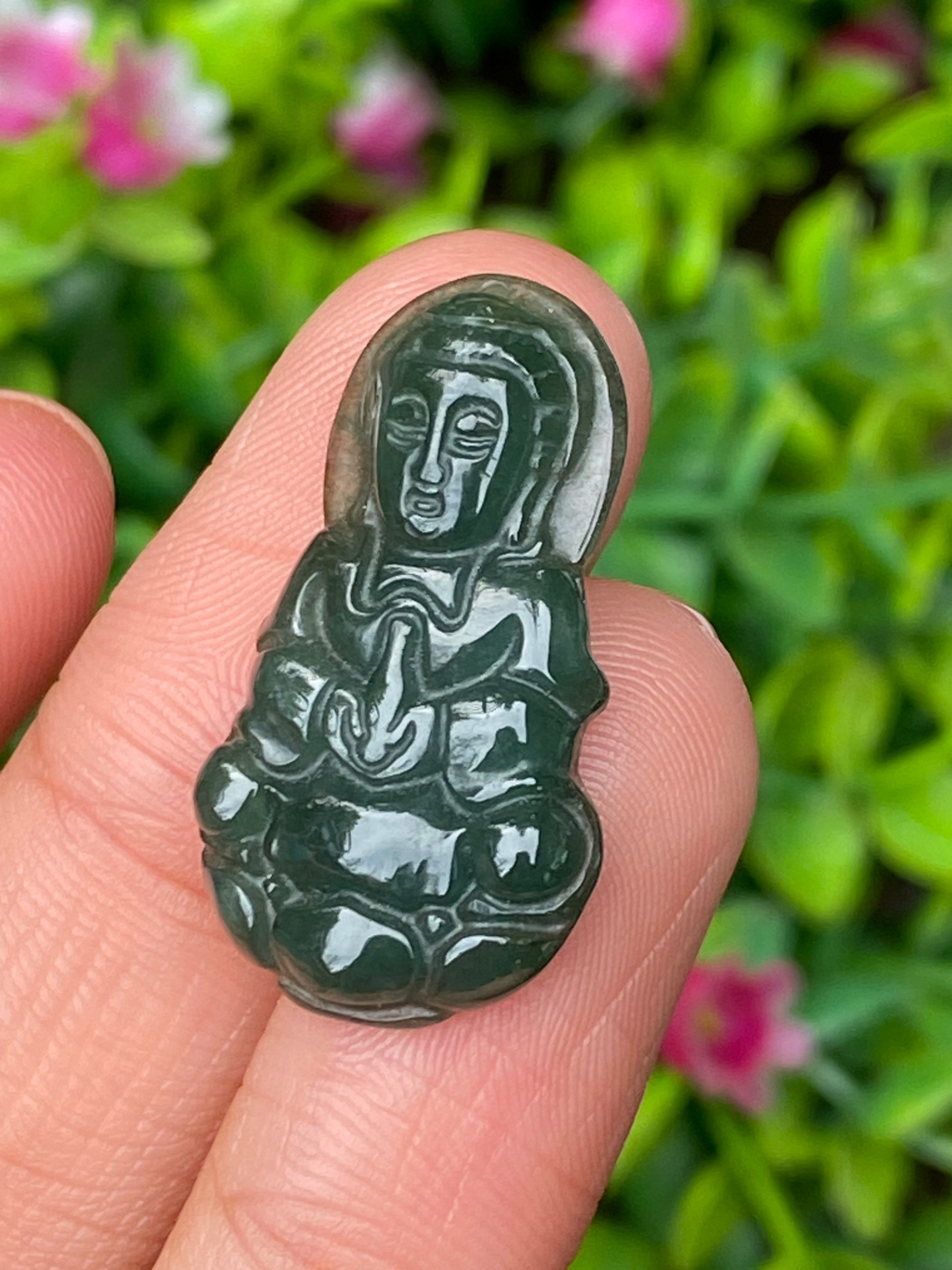 หยก แกะสลัก รูป เจ้าแม่กวนอิม (Burmese jadeite) 15.99 กะรัต (cts.) หยก พม่า แท้